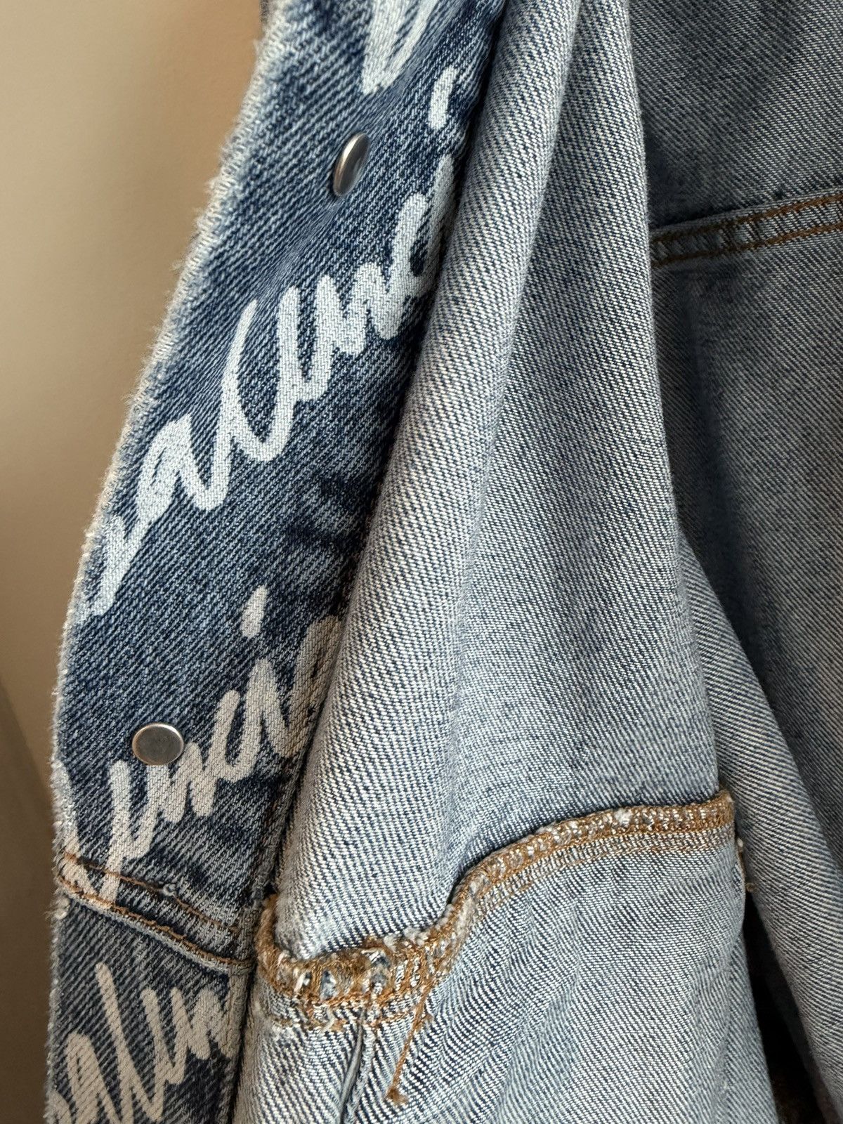 Balenciaga Balenciaga All Over Logo Denim Jacket Size US M / EU 48-50 / 2 - 6 Thumbnail
