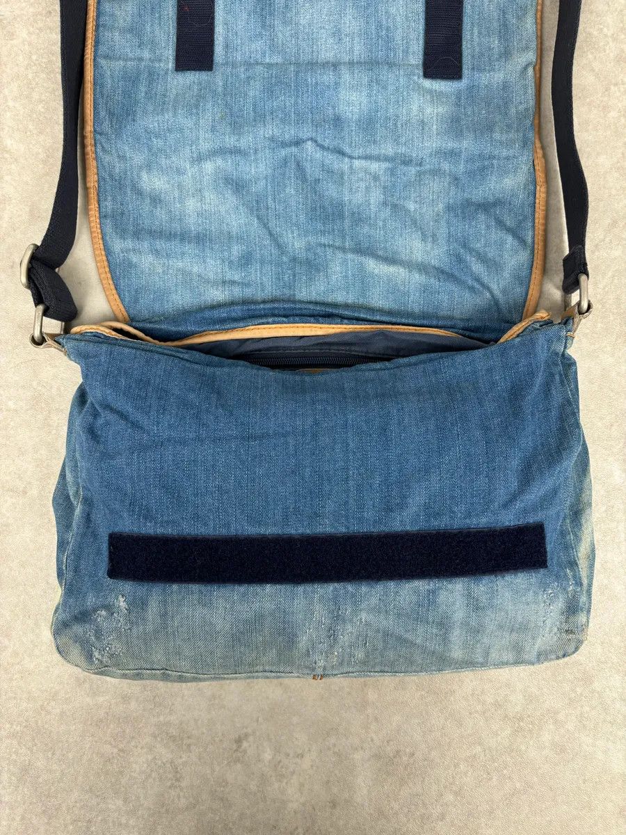 Dolce & Gabbana 2000s Dolce & Gabbana Blue Denim Extreme Shoulder Bag Size ONE SIZE - 7 Thumbnail