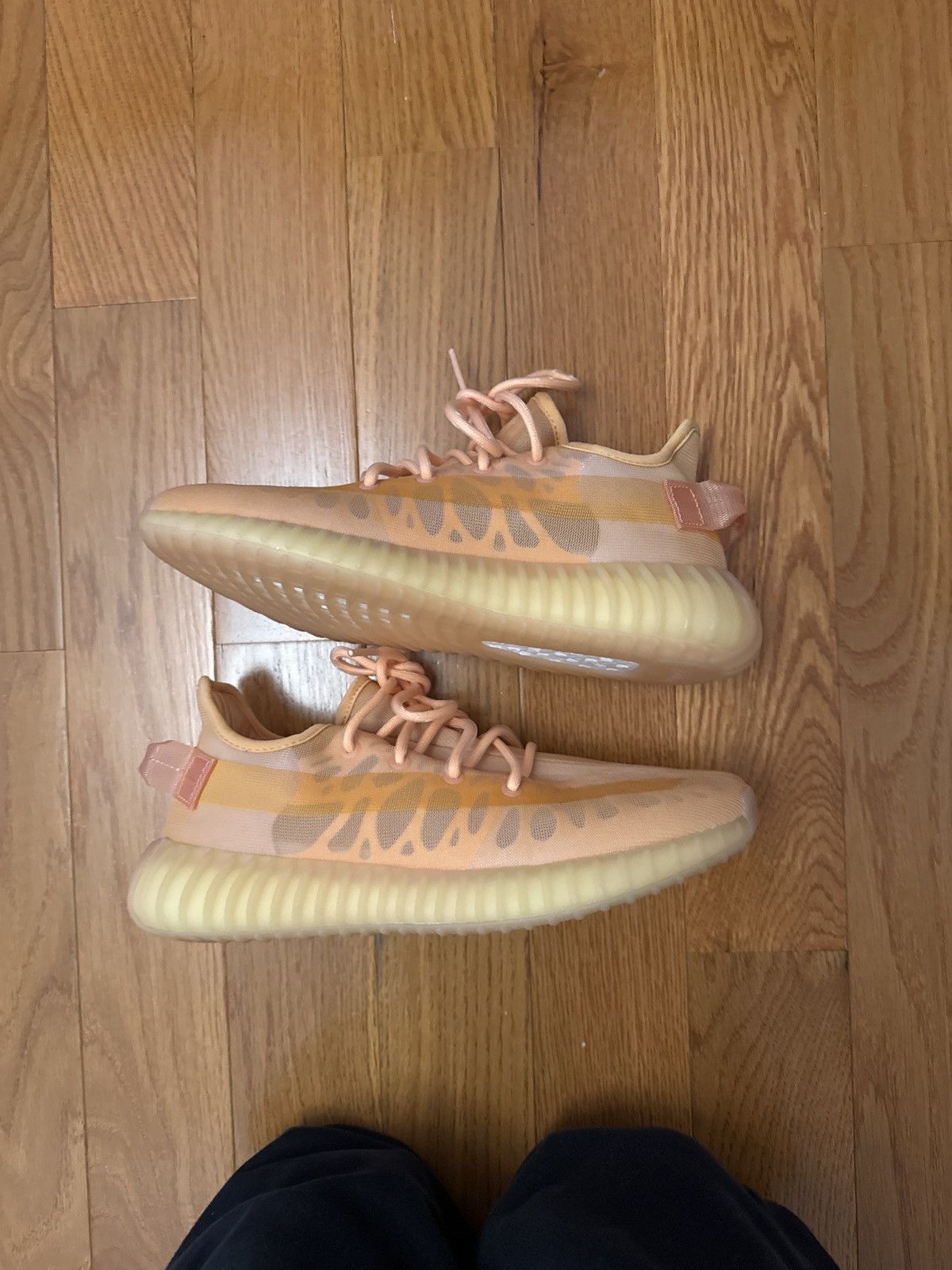 Yeezy Yeezy 350 V2 Size US 9 / EU 42 - 2 Thumbnail