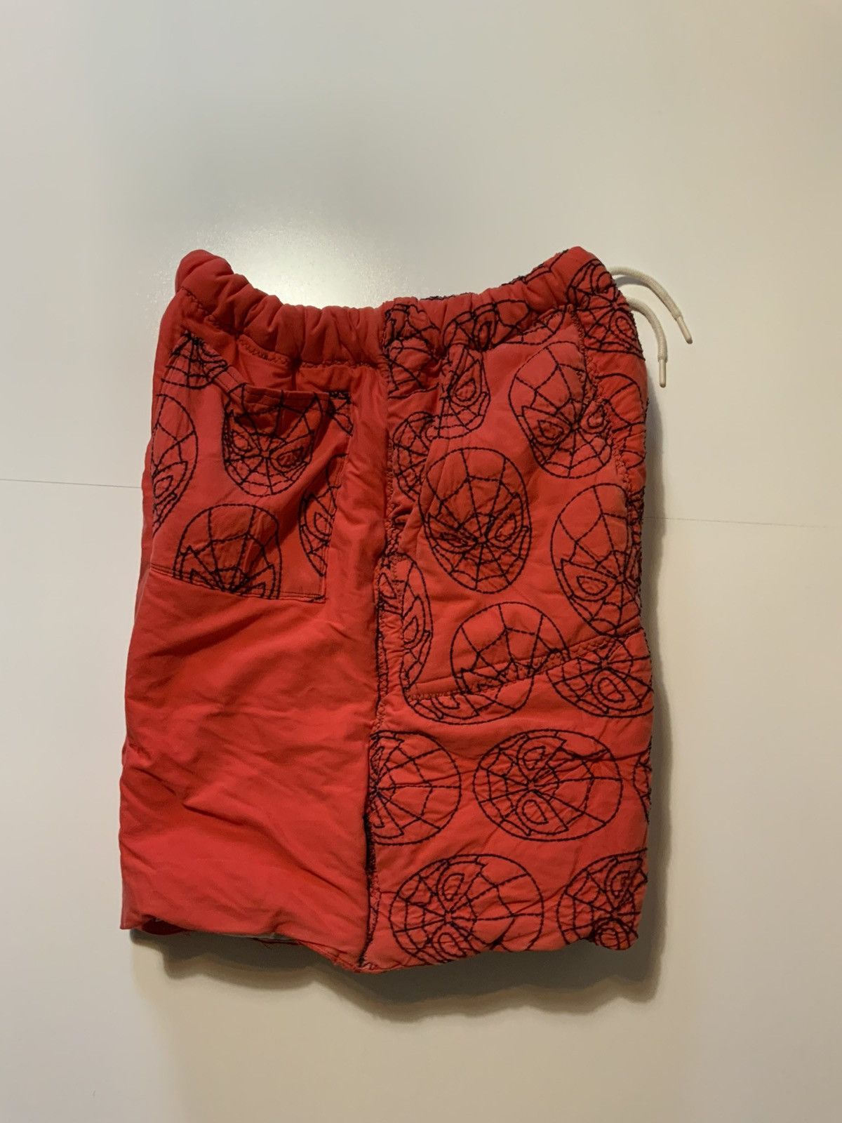 Vintage Marvel Comics Spider-Man Web Mask Quilted Reworked Shorts Size US 34 / EU 50 - 2 Thumbnail