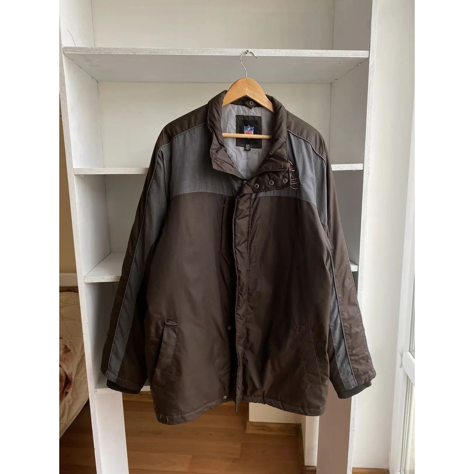 NFL Vintage Cleveland Browns NFL Parka Long Puffer Jacket Size US XL / EU 56 / 4 - 6 Thumbnail