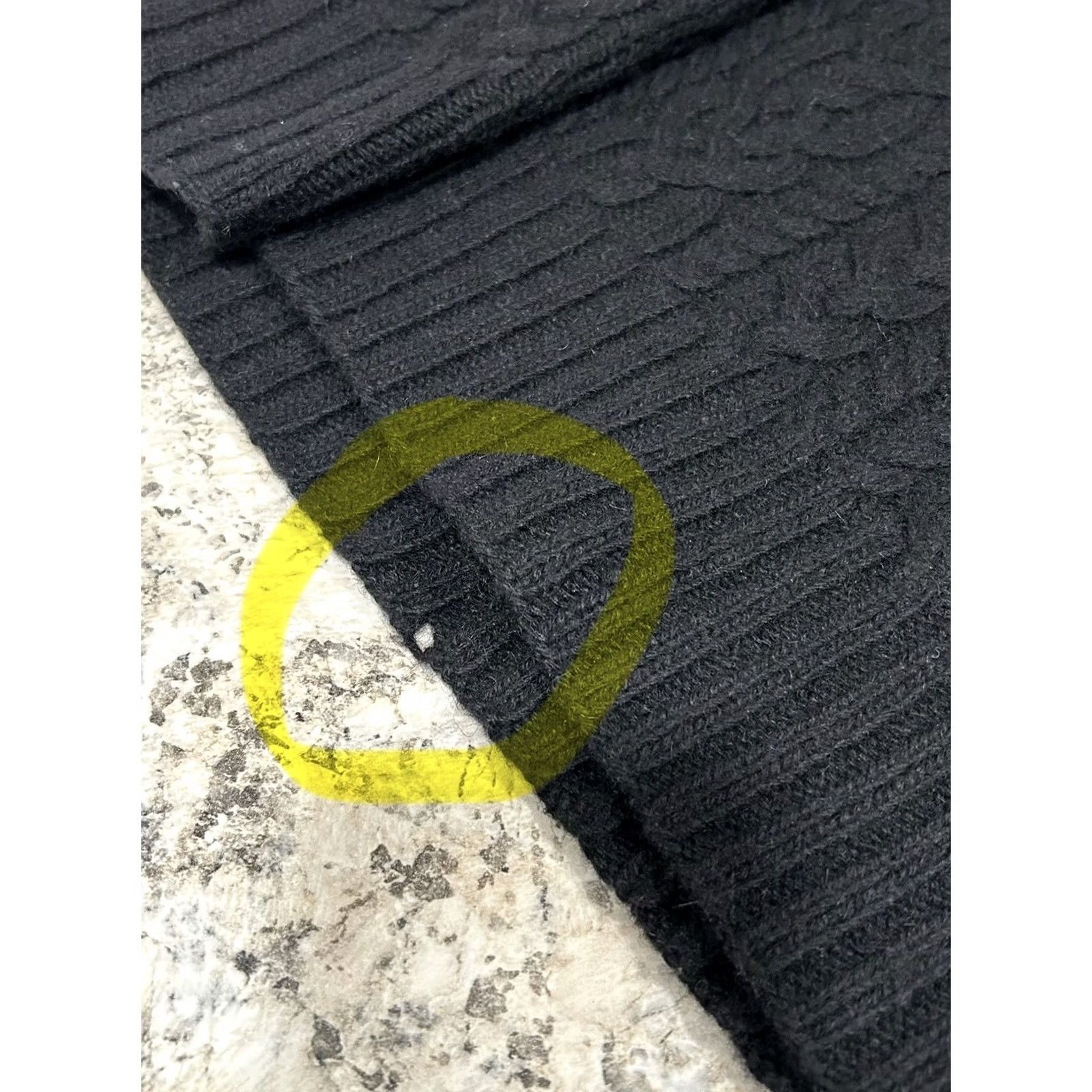 Ralph Lauren VINTAGE Ralph Lauren Wool Cable Knit Sweater Shawl Collar Aztec Hole Women’s Medium Size M / US 6-8 / IT 42-44 - 7 Thumbnail