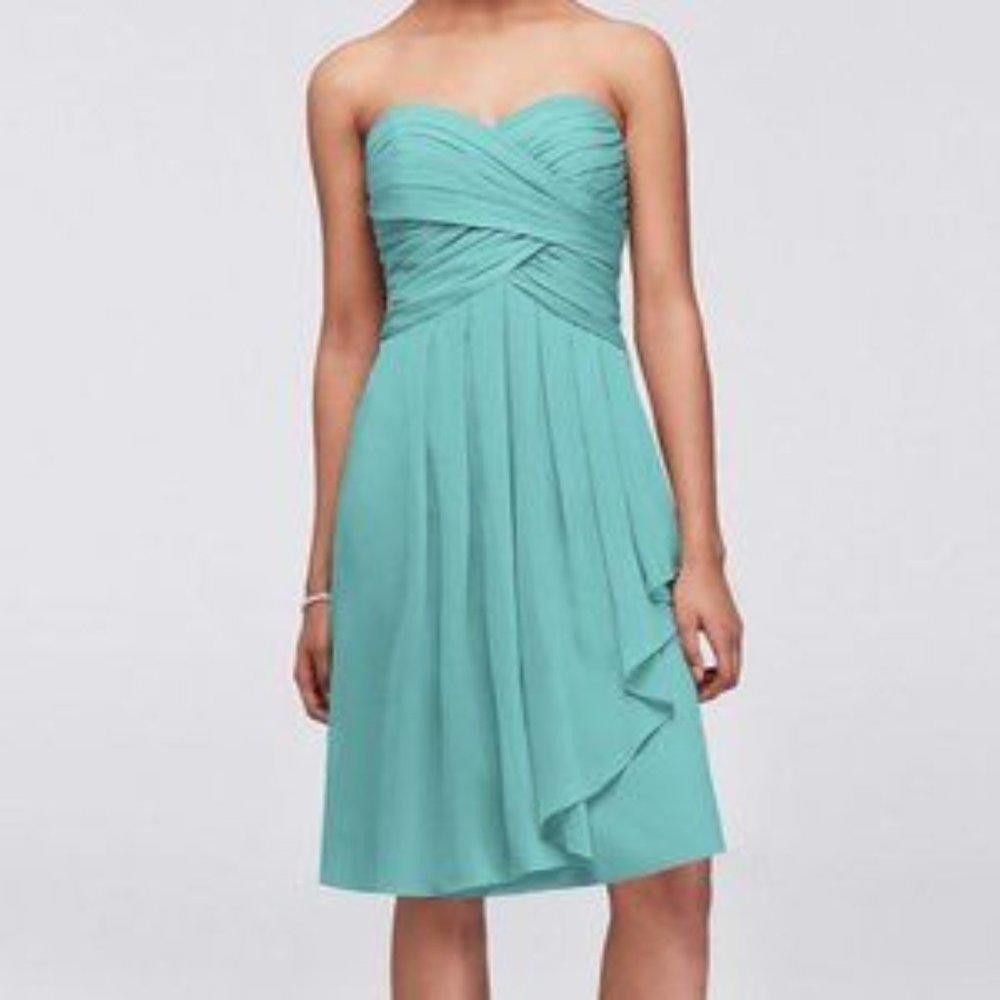 Designer David’s Bridal l Crinkle Chiffon Sweetheart Dress Size 2 Size XS / US 0-2 / IT 36-38 - 1 Thumbnail