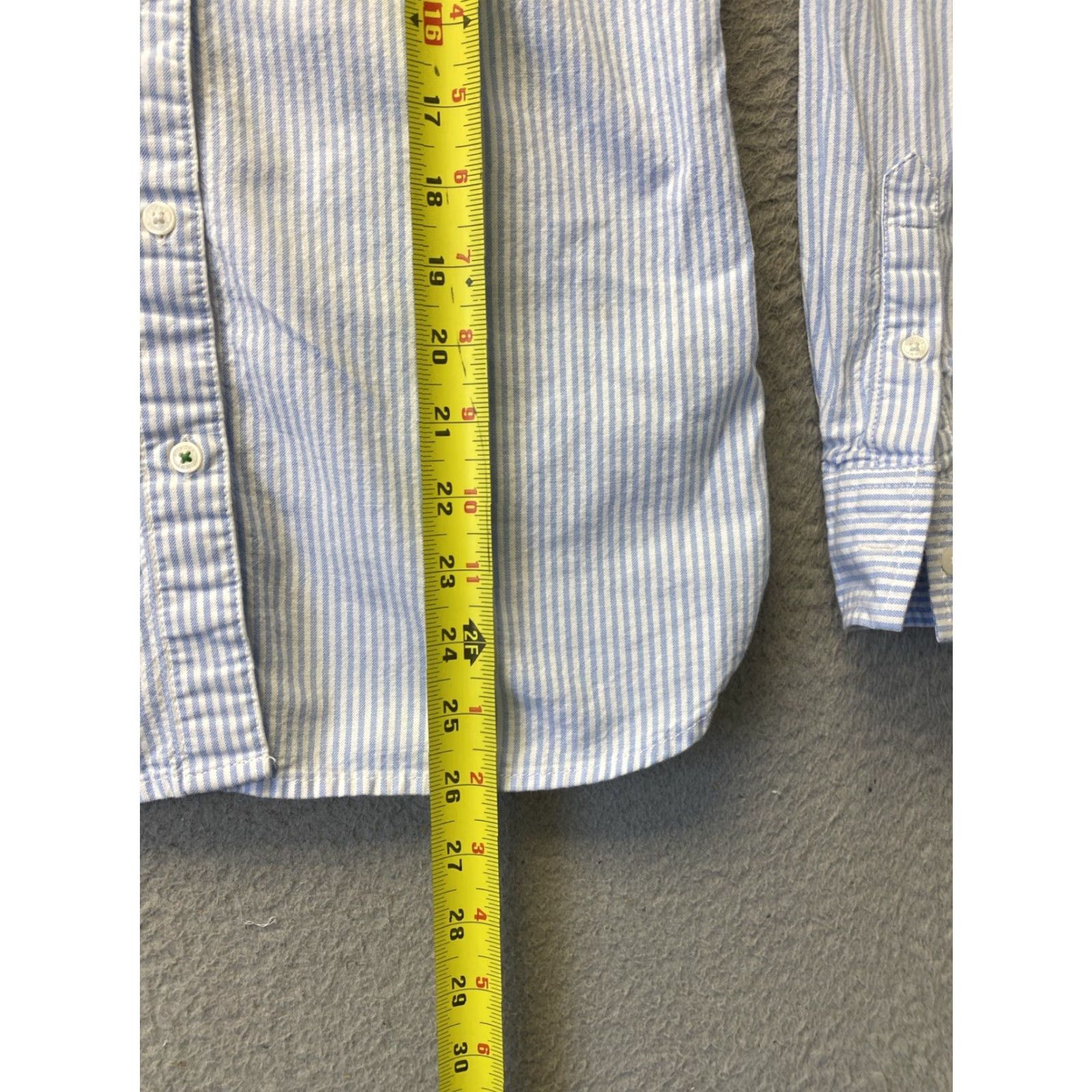 Tommy Hilfiger VINTAGE Tommy Hilfiger Women's Shirt Adult XXS Blue White Stripes Long Sleeve Button-Up Slim Fit Casual Size XXS / US 00 / IT 34 - 4 Thumbnail