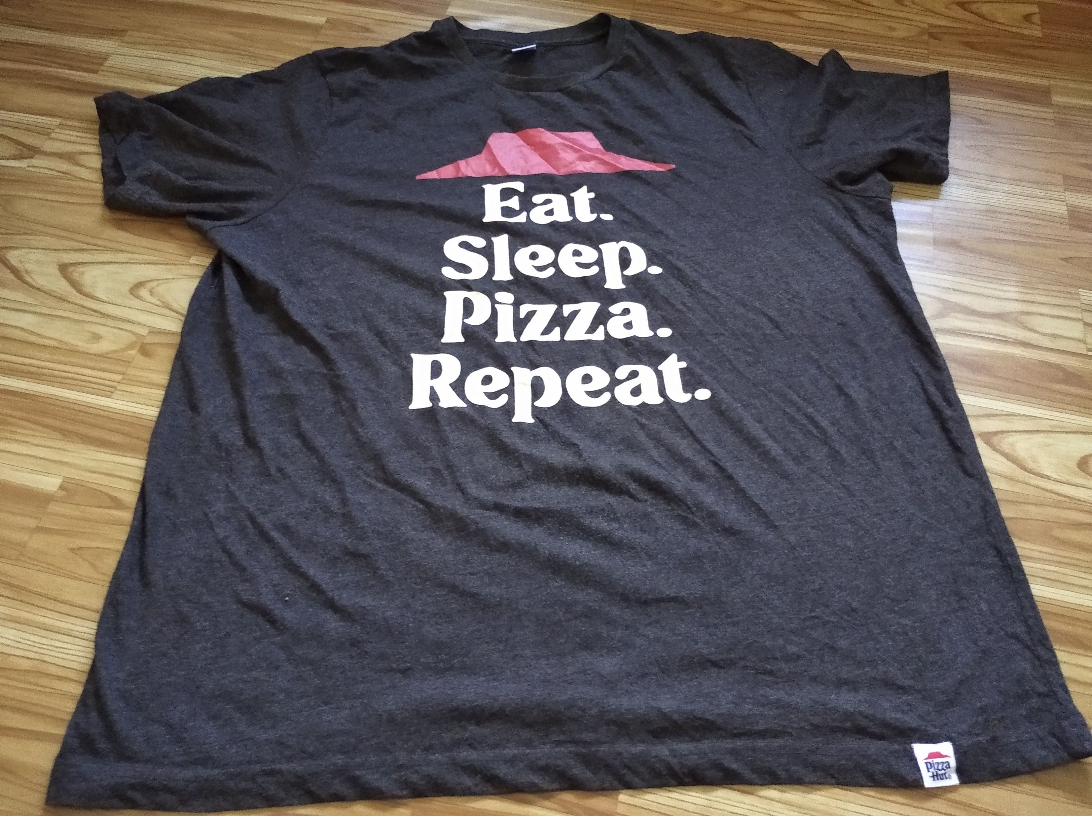 Designer Pizza Hut T-shirt Merch Best Thing in life are Pizza Shirt L Size US XL / EU 56 / 4 - 1 Thumbnail