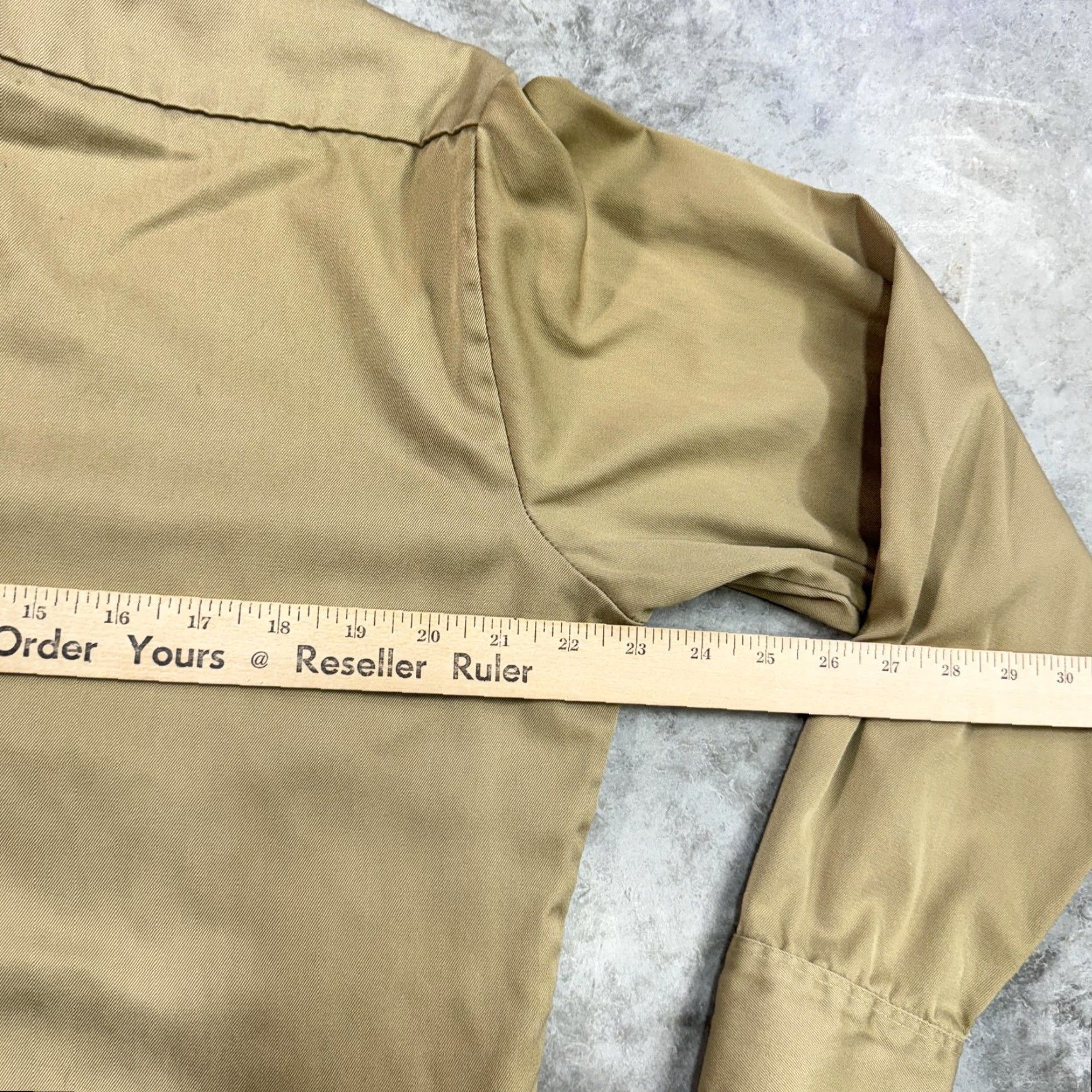 Vintage Big Mac Shirt Mens Medium Button-Up Long Sleeve Pockets Beige 15 15 Polyester Cotton Solid Collar N/A Vintage No Size US M / EU 48-50 / 2 - 5 Thumbnail