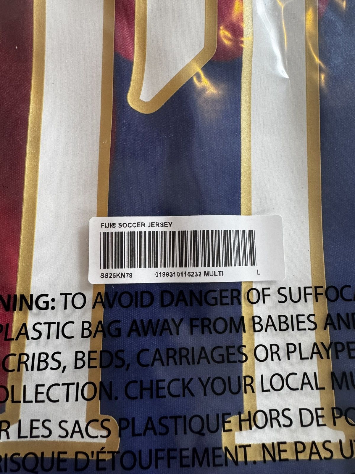 Supreme Supreme Fiji Soccer Jersey Size L (IN HAND) SHIPS FAST Size US L / EU 52-54 / 3 - 6 Thumbnail