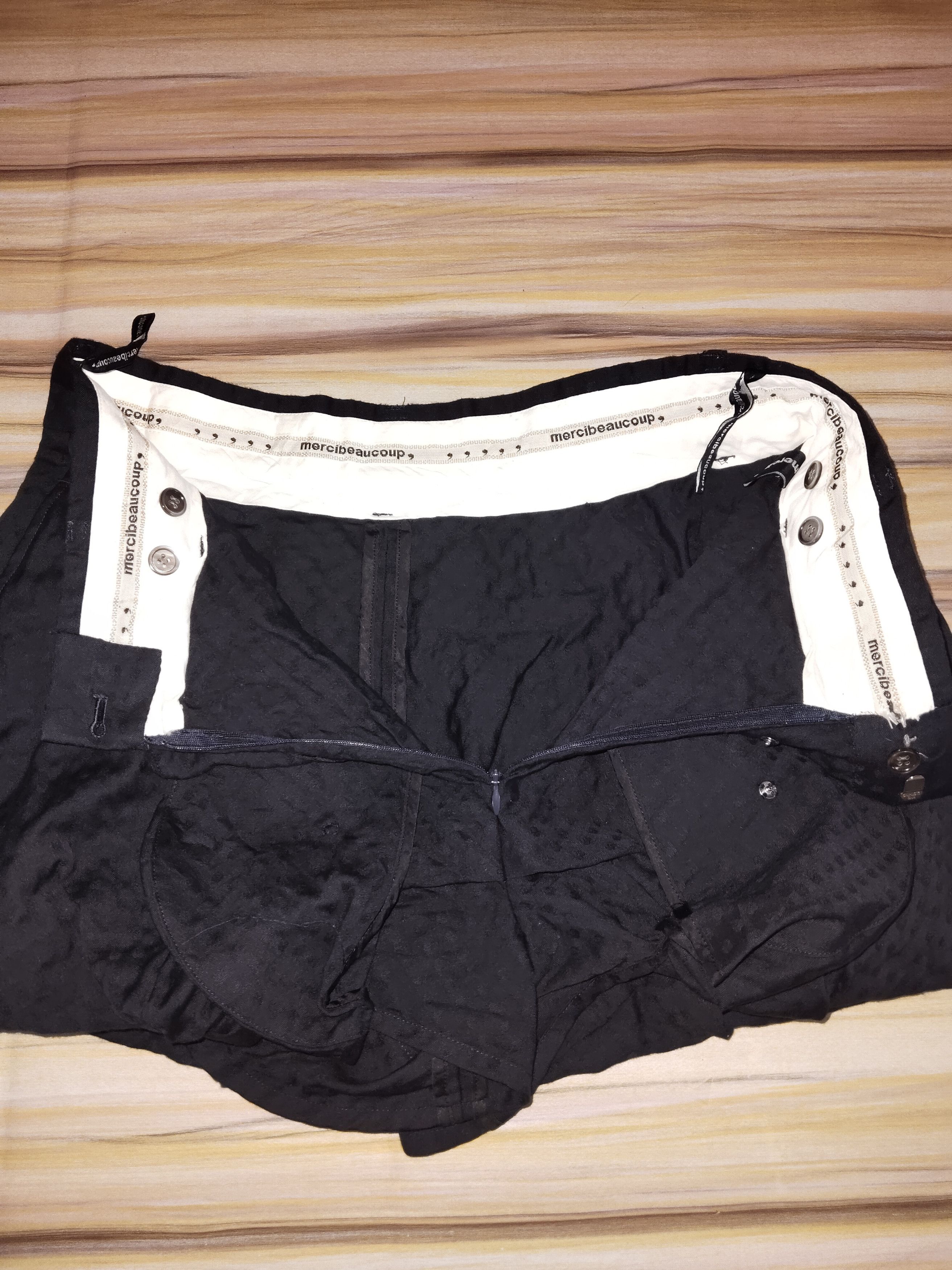 mercibeaucoup MERCIBEAUCOUP Shorts By ISSEY MIYAKE Size 32" / US 10 / IT 46 - 3 Thumbnail