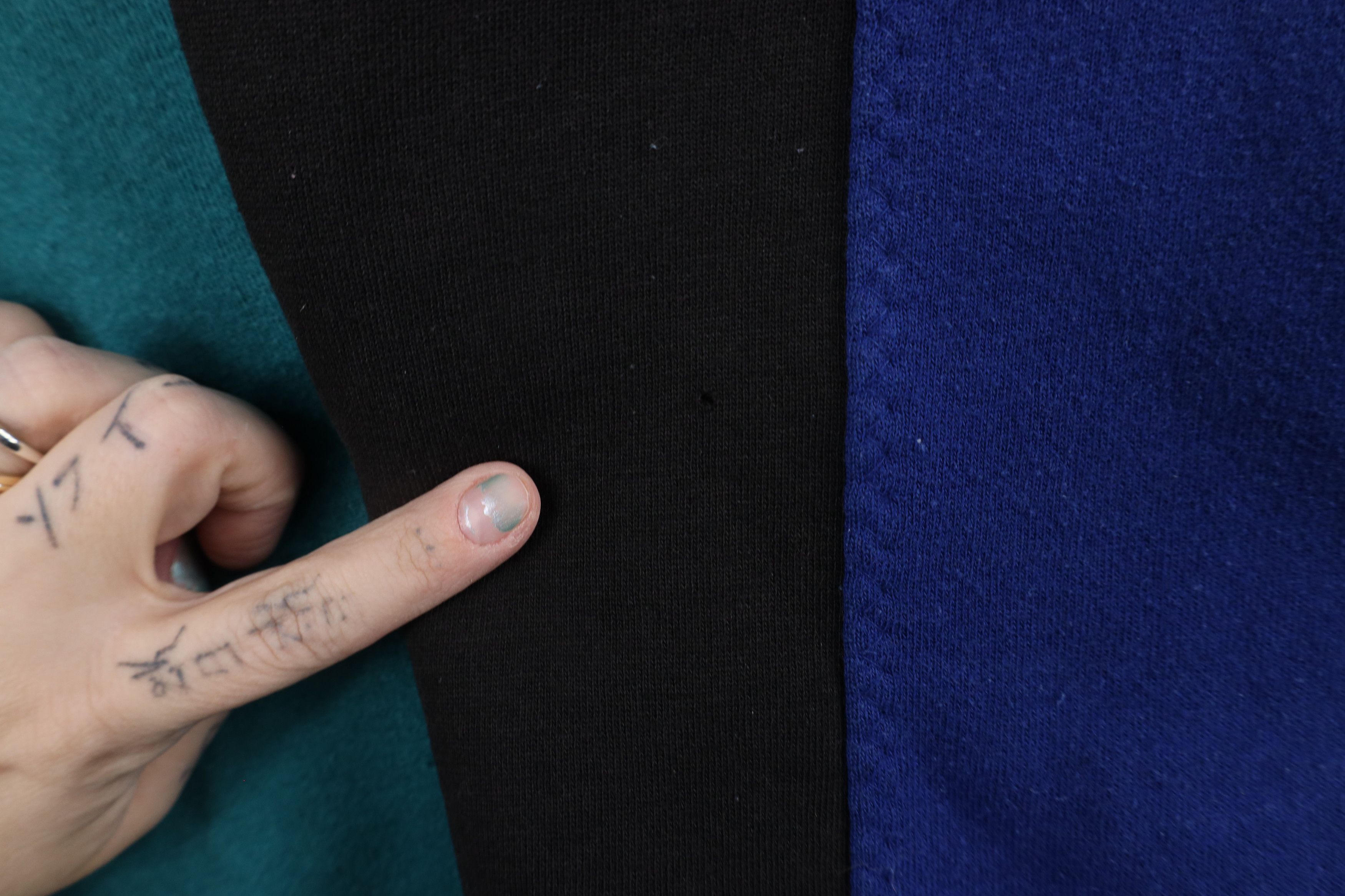 Vintage Vintage 90s Streetwear Block Cut N Sew Crewneck Sweatshirt Size US XL / EU 56 / 4 - 5 Thumbnail