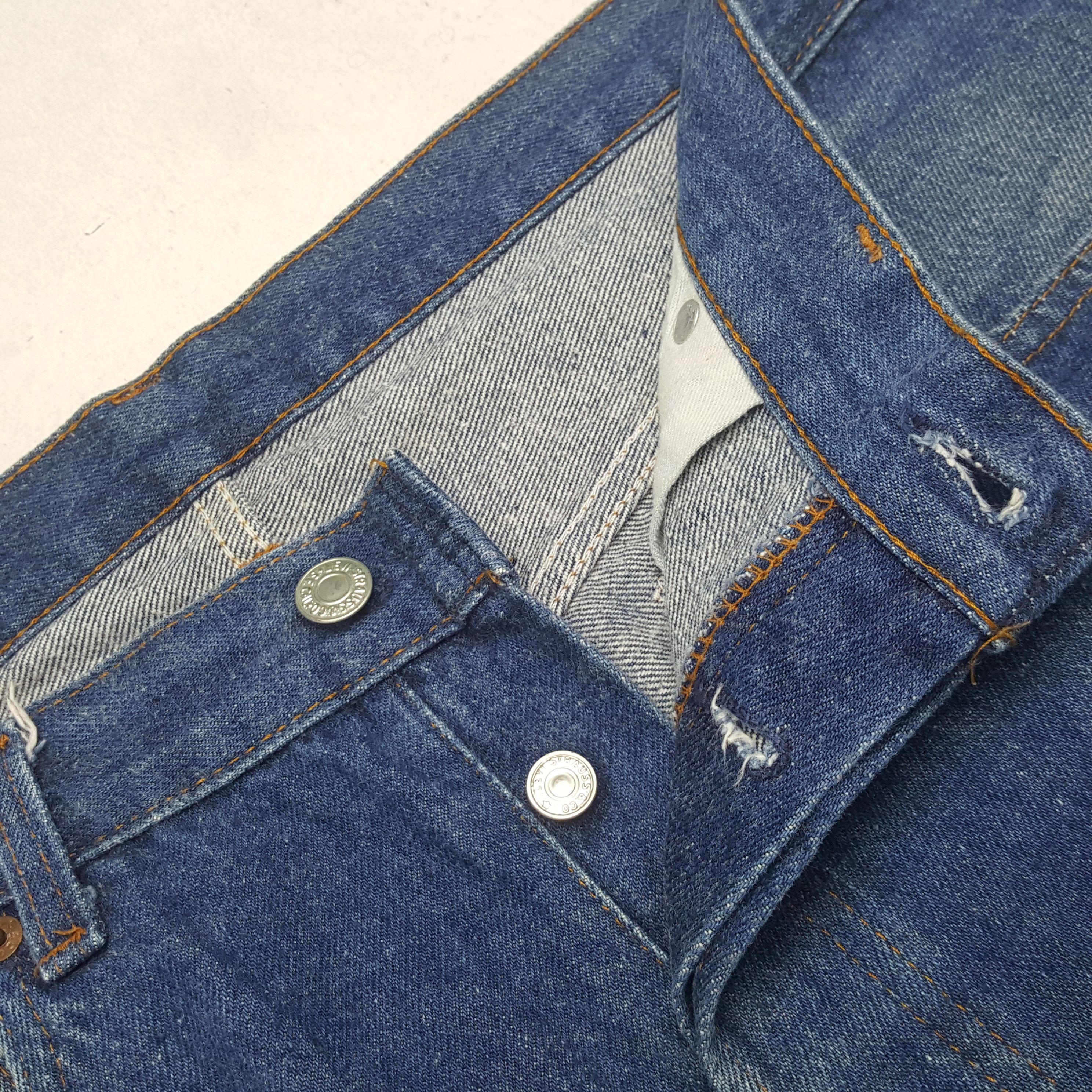 Levi's Vintage 90's Levi's 501 Made In USA Jeans RR17 Size US 34 / EU 50 - 12 Thumbnail