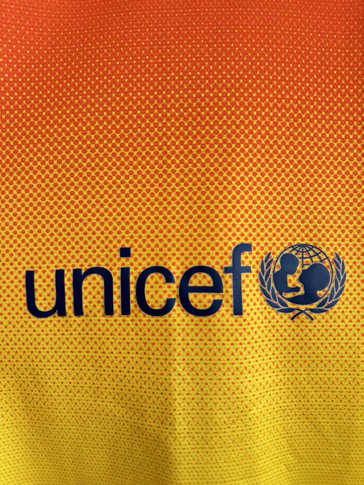 Nike Barcelona 2012-2013 Away Soccer Jersey Football Kit Shirt Size US L / EU 52-54 / 3 - 12 Thumbnail