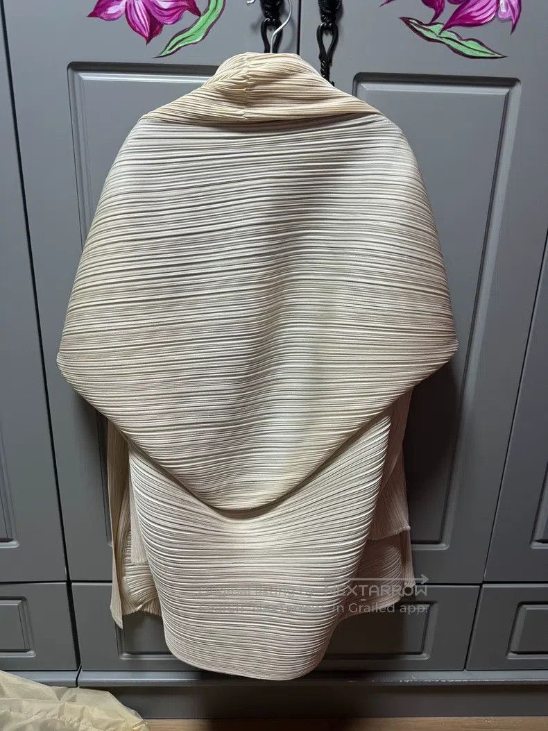Issey Miyake Issey Miyake Off-white mid-length cardigan Size XXL / US 16-18 / IT 52-54 - 6 Thumbnail