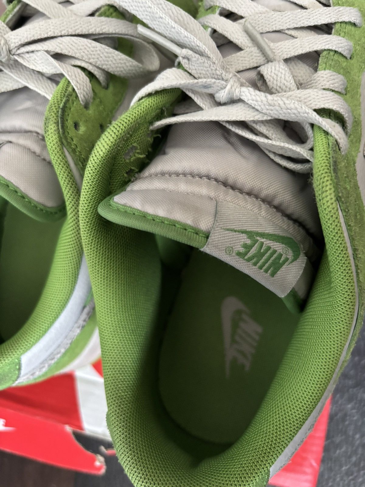 Nike SB Nike SB Dunk Low AS (Safari Swoosh Chlorophyll) Size US 12 / EU 45 - 7 Thumbnail