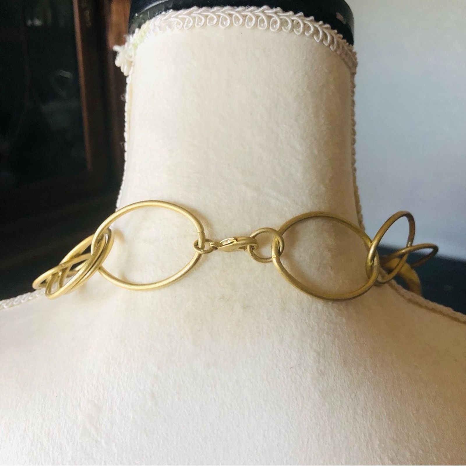 Jewelry Matte gold tone open ring necklace Size ONE SIZE - 7 Thumbnail
