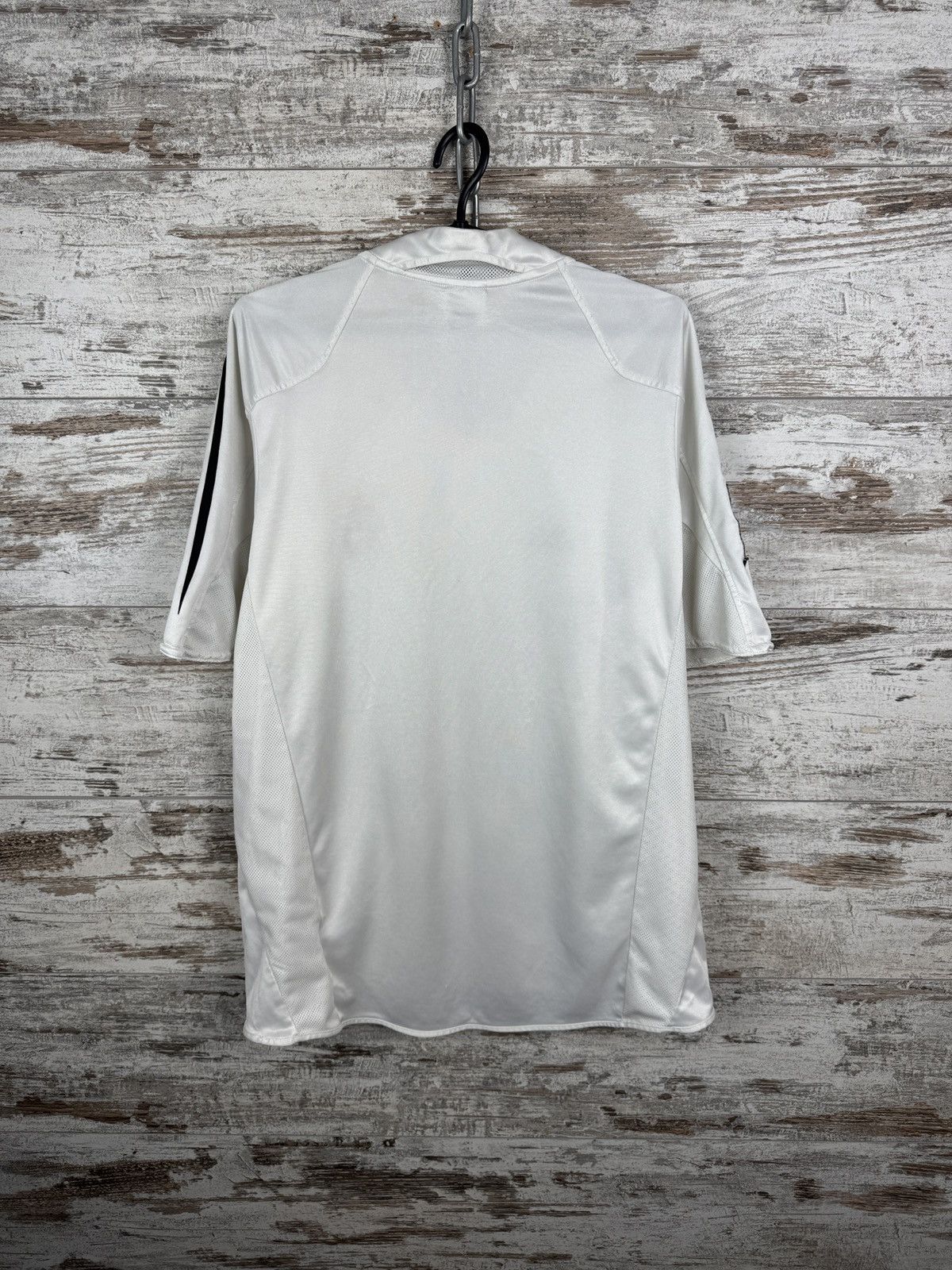 Adidas Mens Vintage Adidas Real Madrid 2003/04 home t-shirt jersey Size US M / EU 48-50 / 2 - 18 Thumbnail