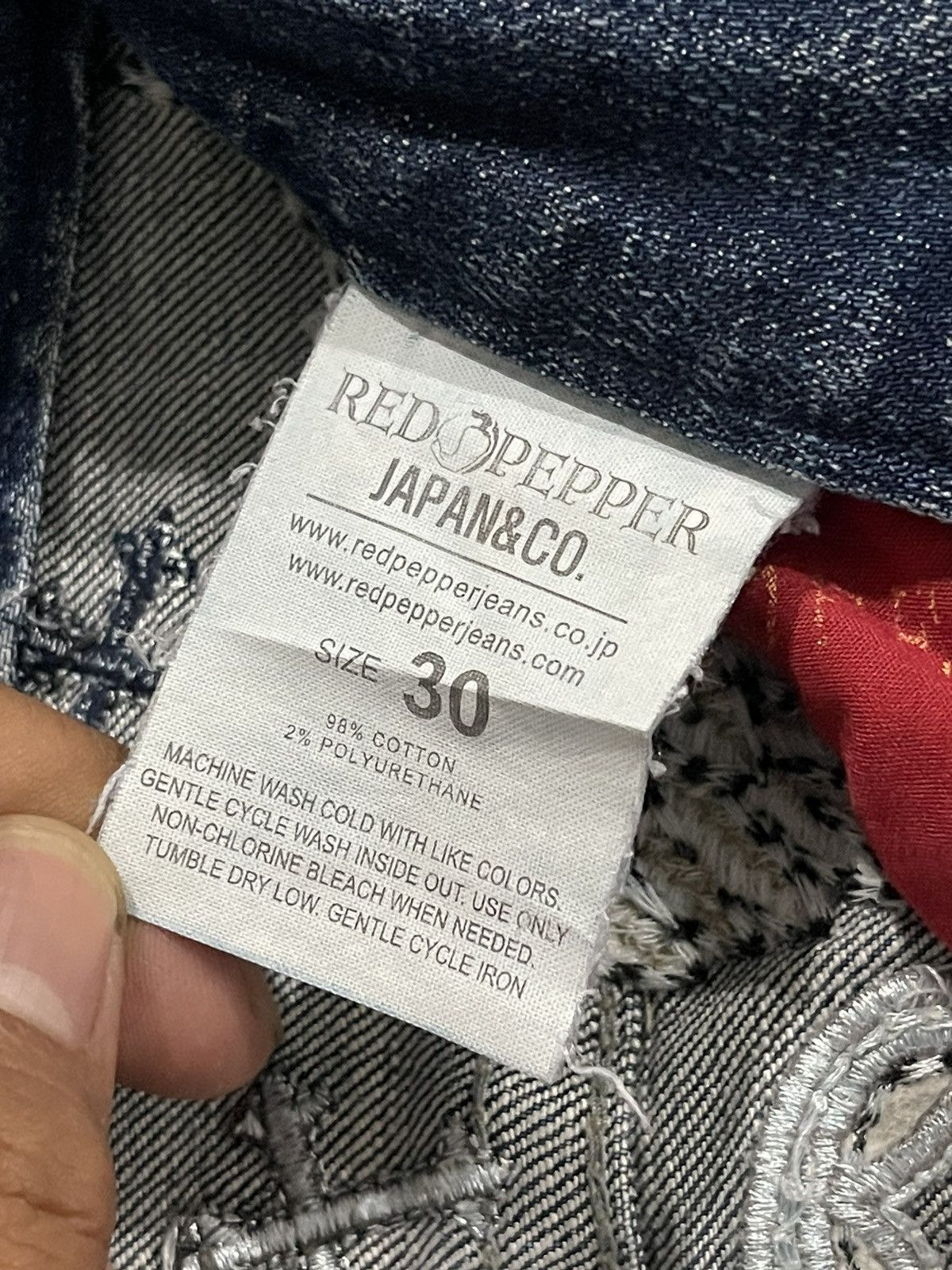 Japanese Brand VINTAGE RED PEPPER JAPAN&CO EMBROIDERY LOGO DENIM JEANS Size US 34 / EU 50 - 15 Thumbnail