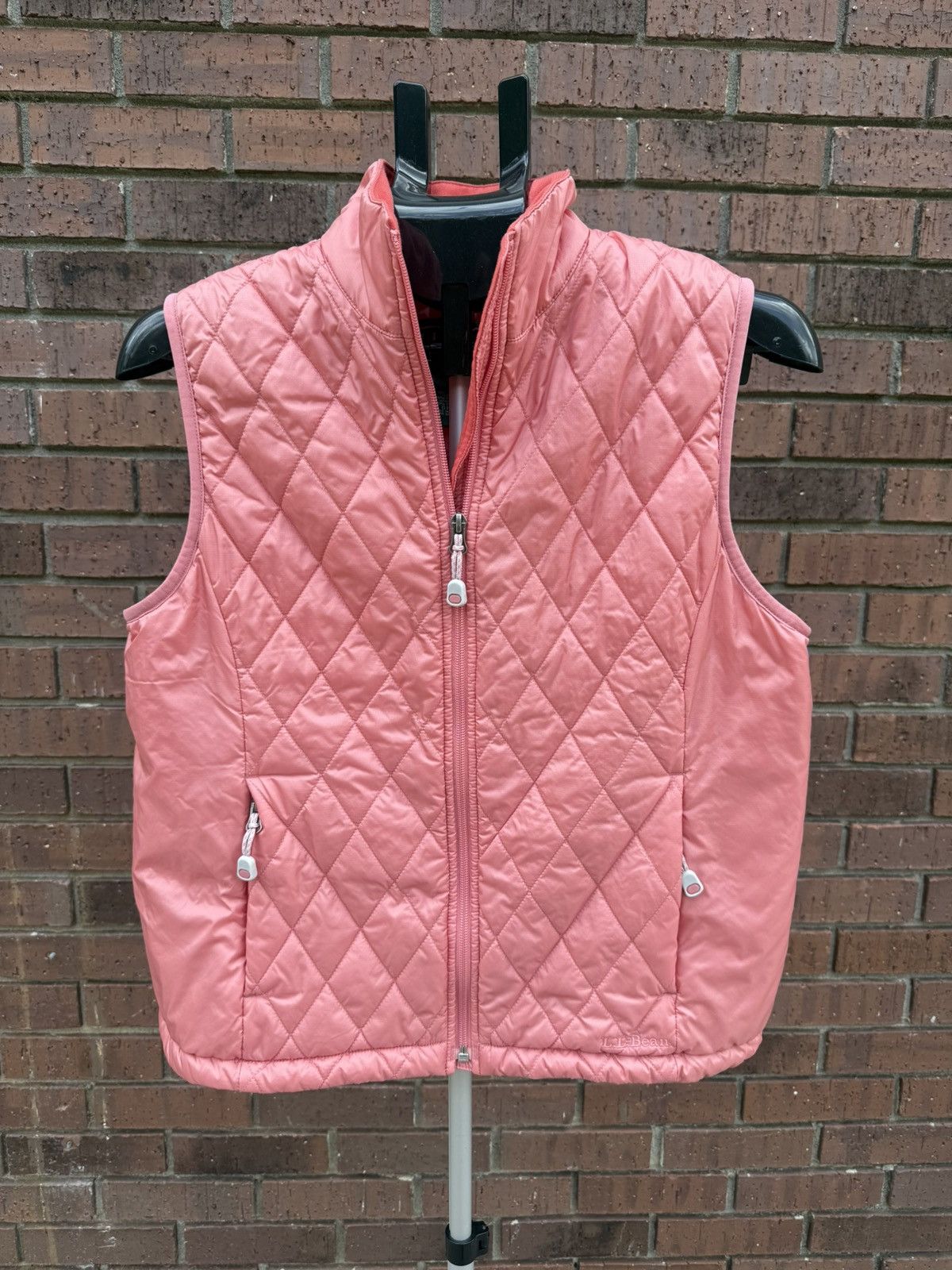 L.L. Bean LL Bean Coral Quilted Zip Vest Side Pocket Fleece Medium Size M / US 6-8 / IT 42-44 - 1 Thumbnail