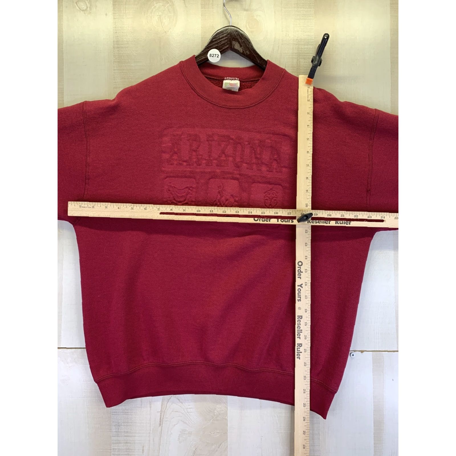 Fruit Of The Loom VINTAGE Arizona Embossed Cowboy Boot Sweatshirt Mens Womens Size L Burgundy USA Made-8272 Size L / US 10 / IT 46 - 3 Thumbnail