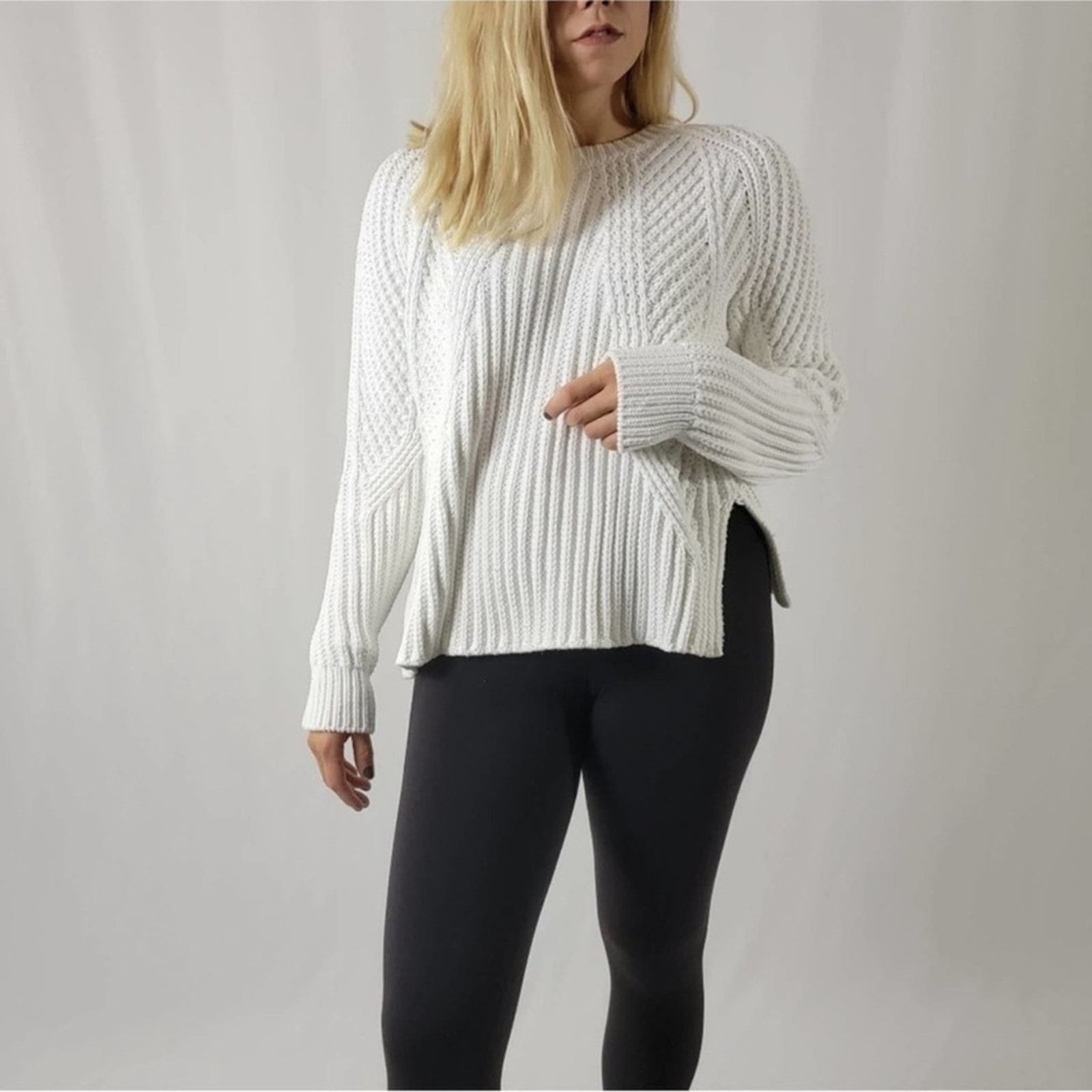Vince Vince Cable Knit Fiaherman’s Sweater Size M / US 6-8 / IT 42-44 - 7 Thumbnail