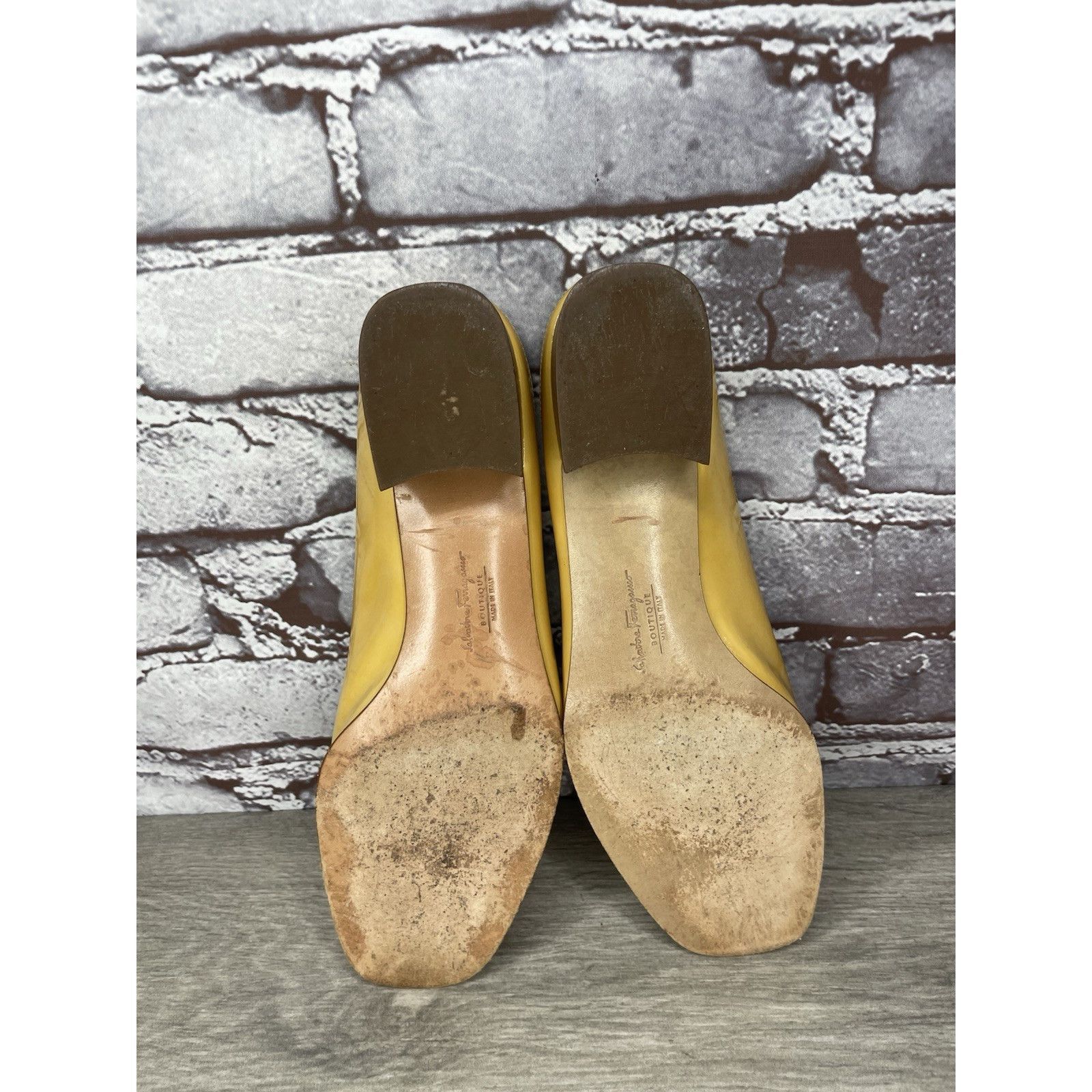 Salvatore Ferragamo Salvatore Ferragamo Yellow Patent Leather Slip On Heel Shoes Size US 7.5 / IT 37.5 - 22 Thumbnail