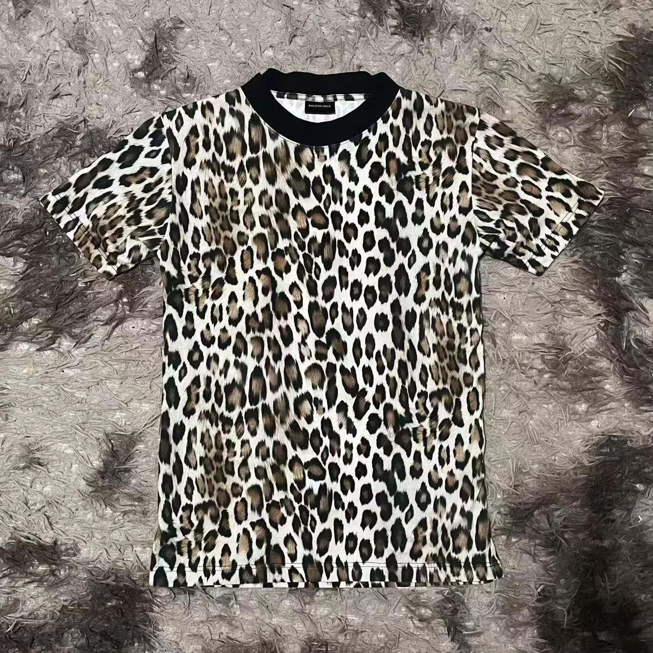 Balenciaga Balenciaga 24FW Runway Leopard Print Short Sleeve T-Shirt Size XL / US 12-14 / IT 48-50 - 2 Thumbnail