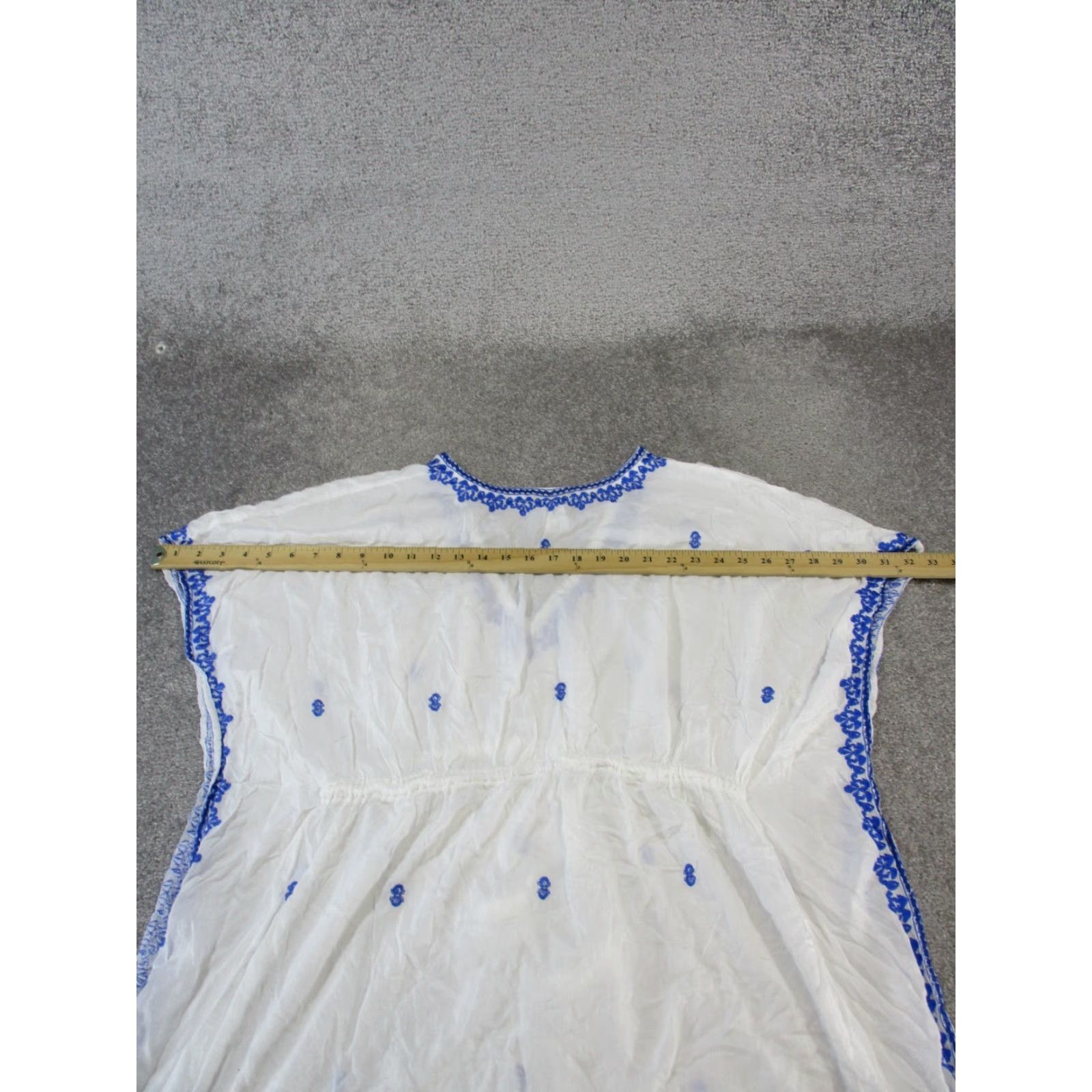 Tommy Bahama VINTAGE Tommy Bahama Women's Kaftan Shirt Sleeveless L White Embroidered 90s Beachwear Womens Size L / US 10 / IT 46 - 5 Thumbnail