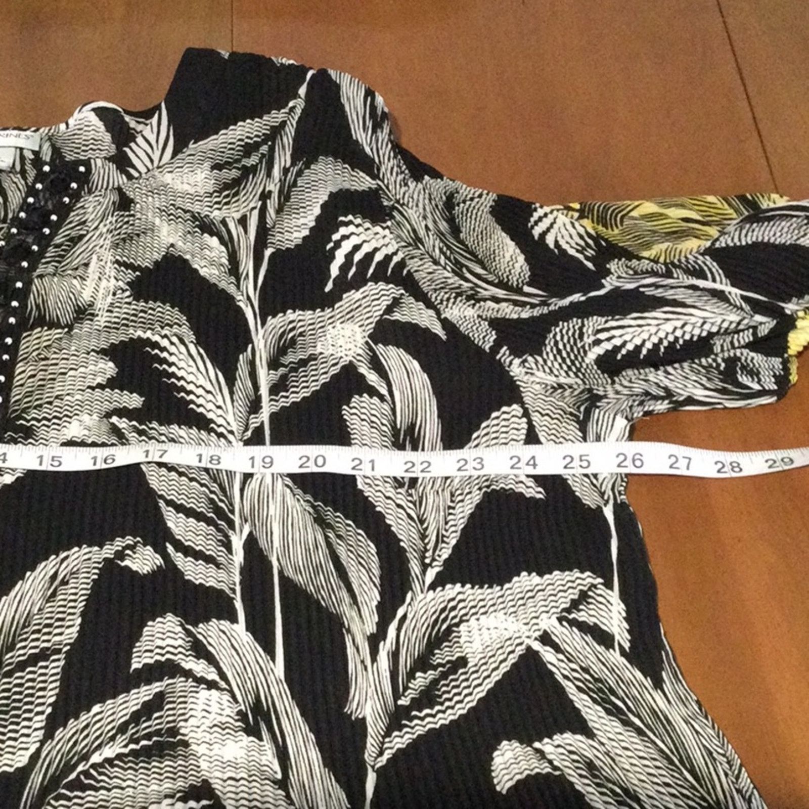 Other Catherines Multicolor Stretch Beaded Blouse Size 3X 26/28W Size 3XL / US 20-22 - 14 Thumbnail