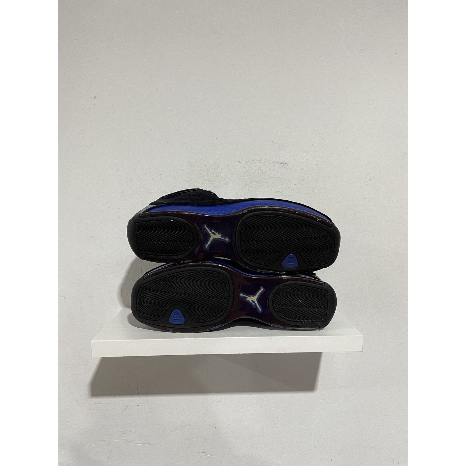 Jordan Brand NIKE JORDAN 18 OG BLACK SPORT ROYAL 2003 SIZE 12 PREOWNED Size US 12 / EU 45 - 4 Thumbnail