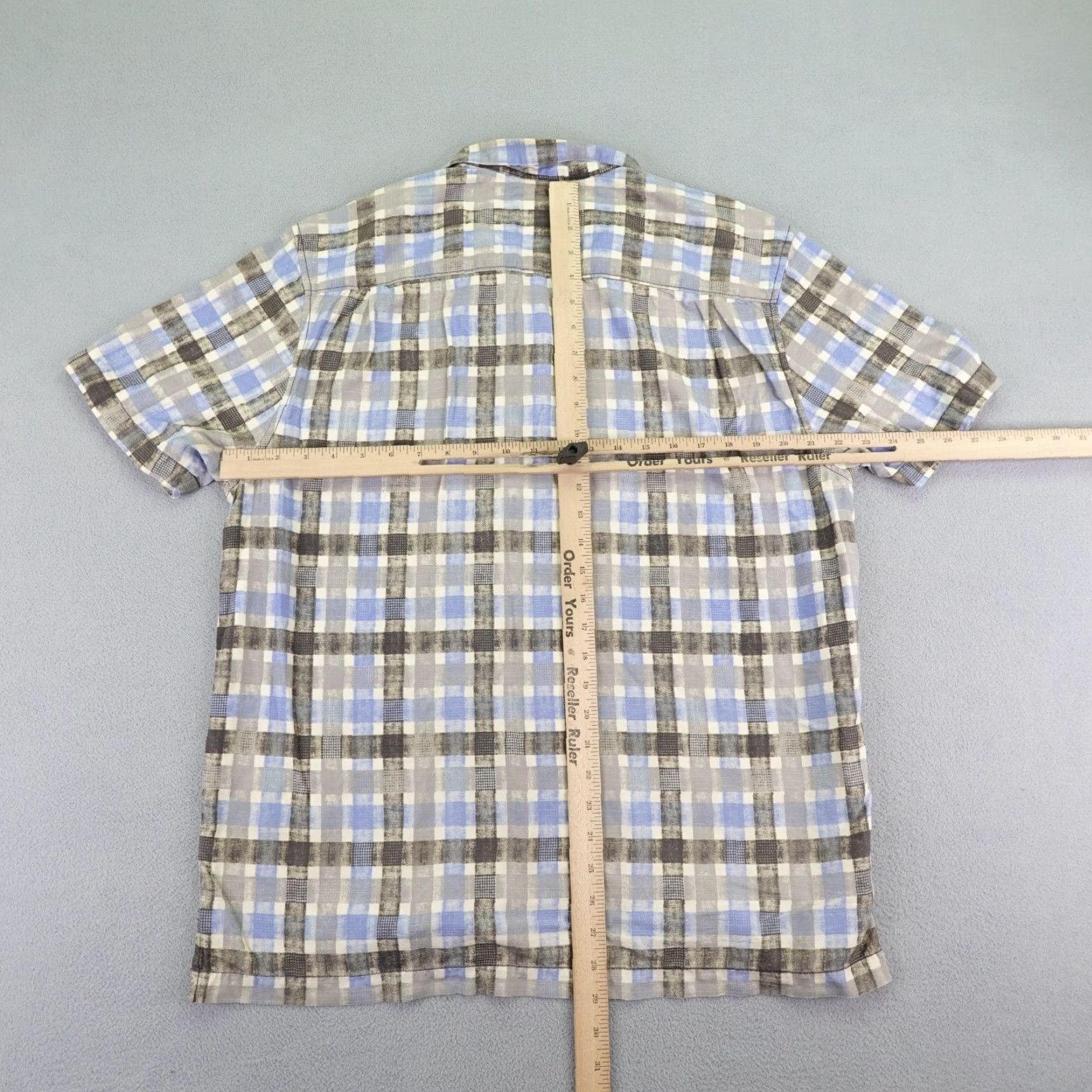 Tommy Bahama TOMMY BAHAMA Shirt Mens Large Blue Gray Plaid Silk Blend Camp Short Sleeve Tropical Beach Casual Button-Up Size US L / EU 52-54 / 3 - 5 Thumbnail
