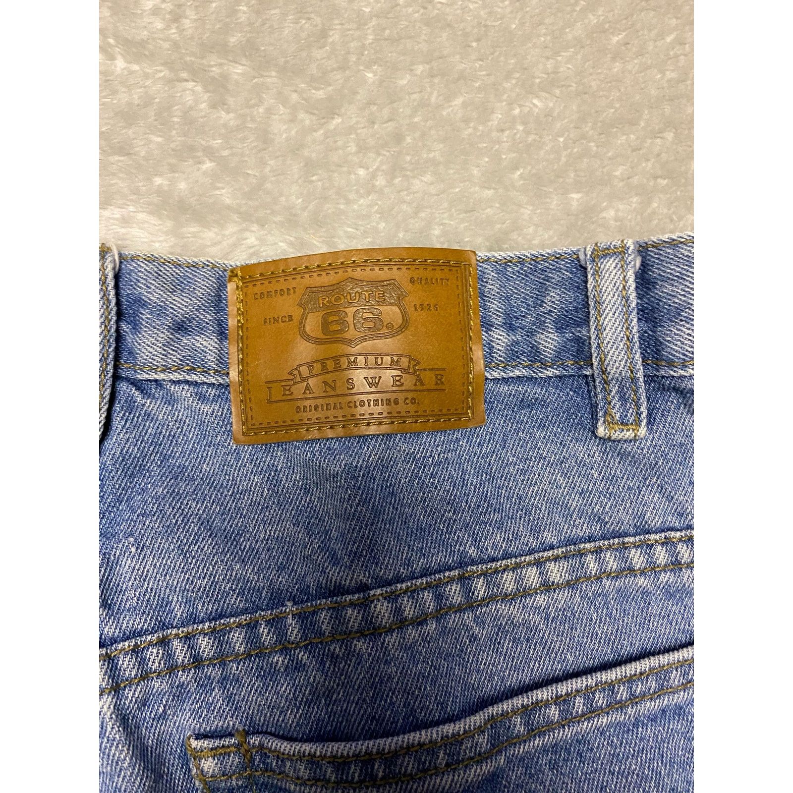Columbia 2pcs Bundle Columbia cargo short and Route 66 size 34 Size US 34 / EU 50 - 10 Thumbnail