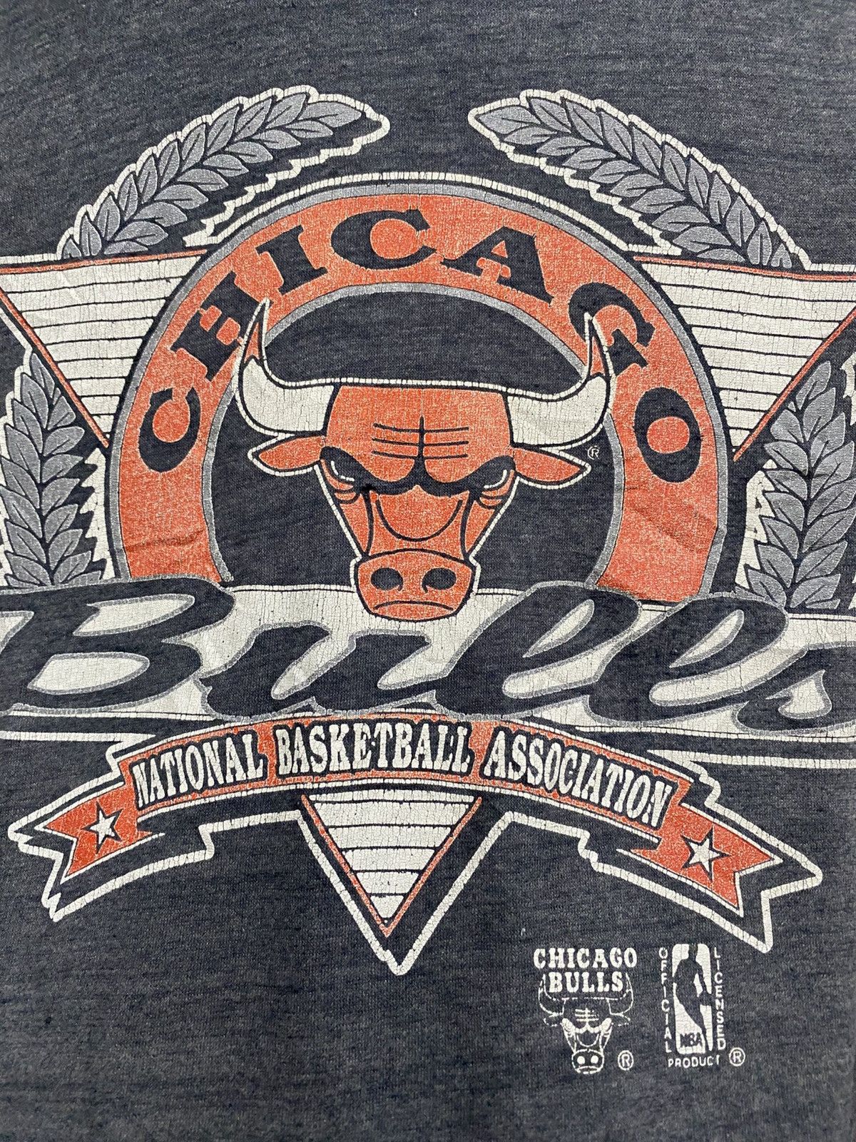 NBA × Vintage Vintage Faded Distressed Chicago Bulls Tee Size US XL / EU 56 / 4 - 7 Thumbnail