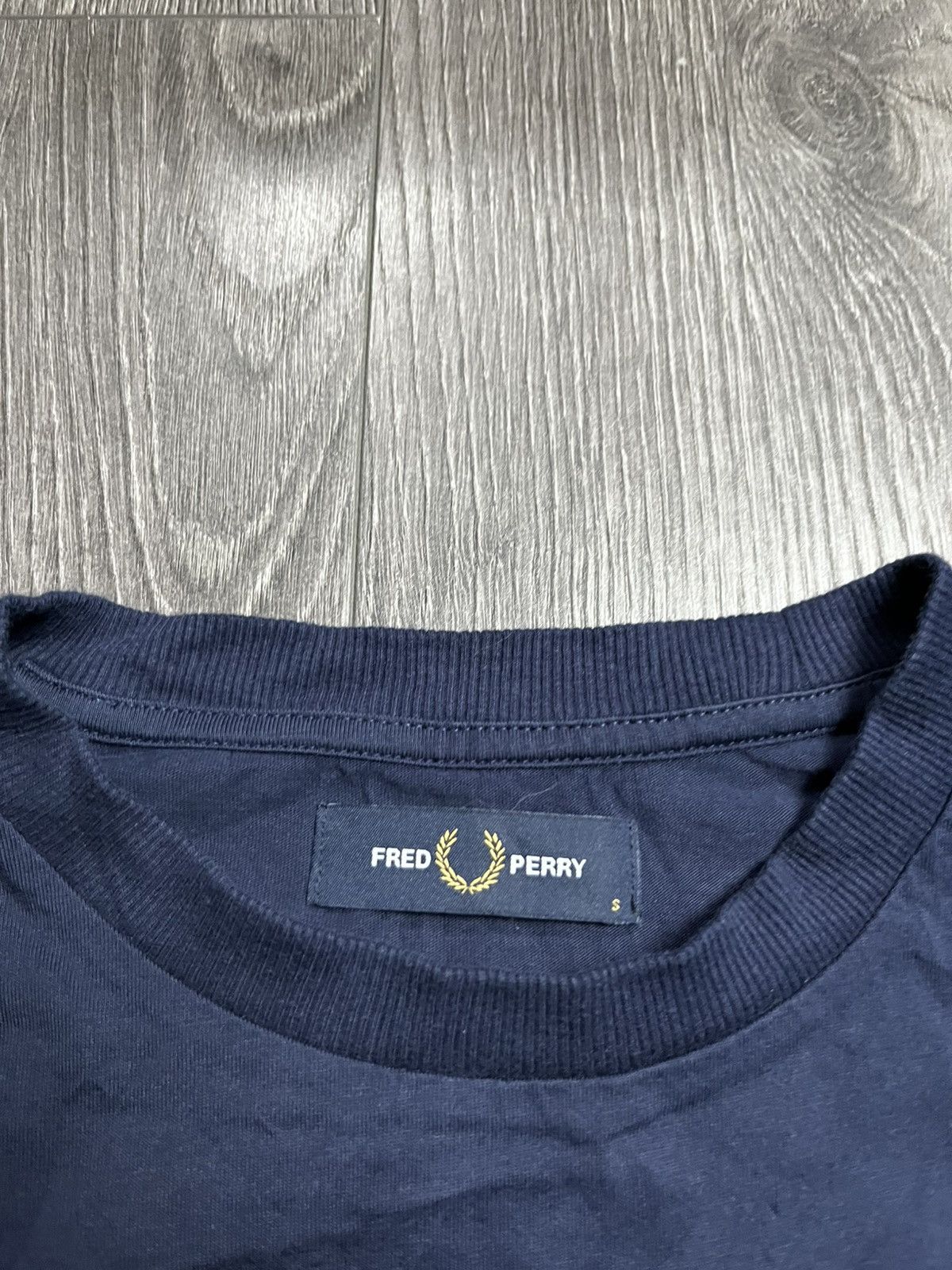 Fred Perry Fred Perry Navy T-shirt Big Red Print Sportswear Logo Size US S / EU 44-46 / 1 - 3 Thumbnail
