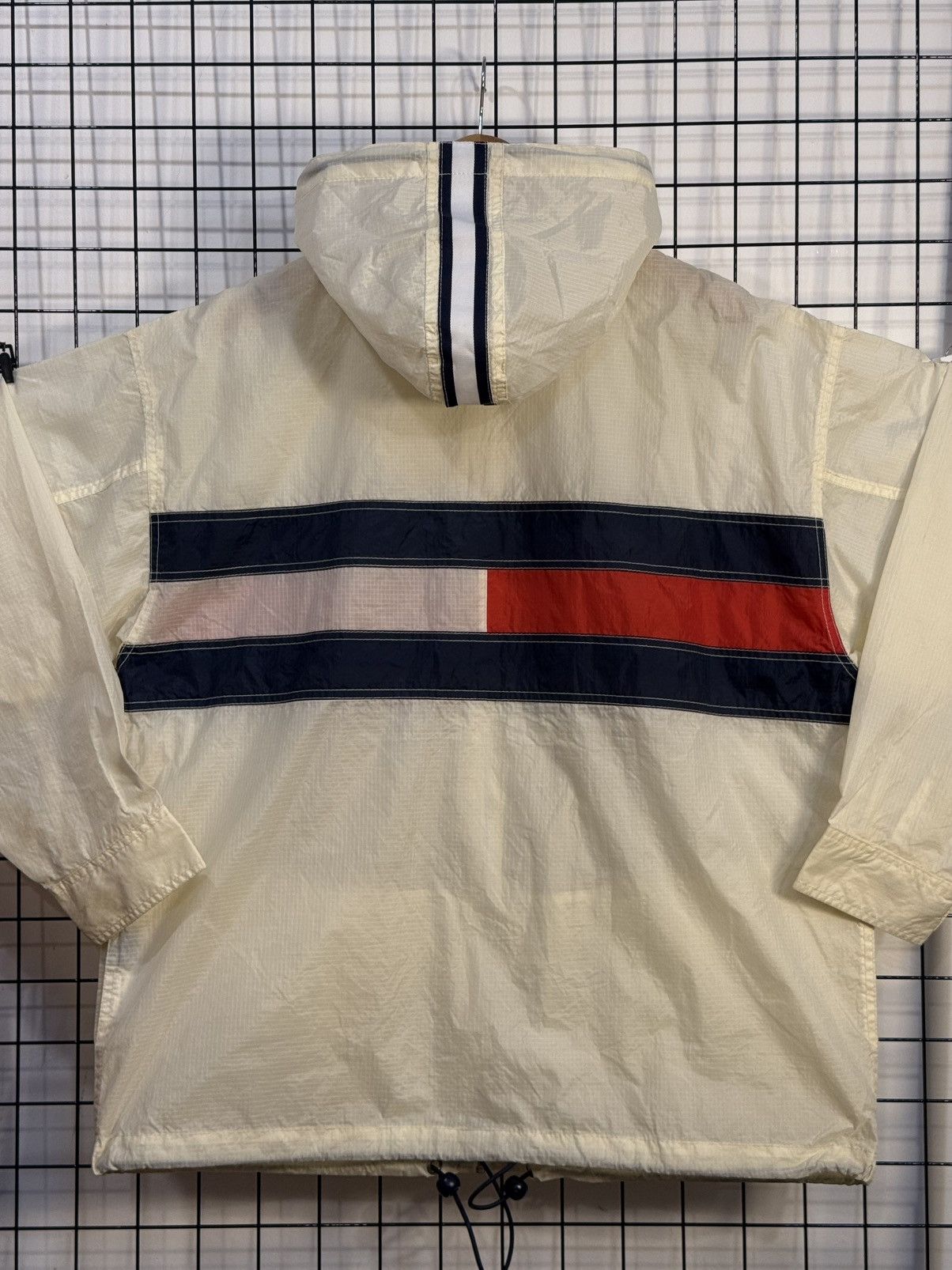 Tommy Hilfiger Tommy Hilfiger vintage 90's flag logo windbreaker jacket. Size US L / EU 52-54 / 3 - 3 Thumbnail