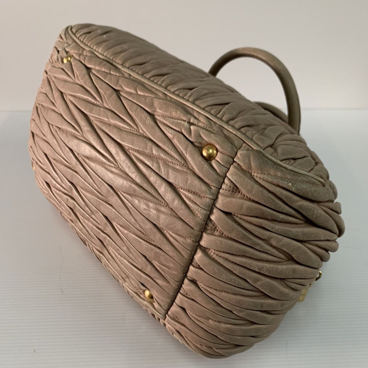 Miu Miu Miu Miu Matelasse Leather Handbag Size ONE SIZE - 9 Thumbnail