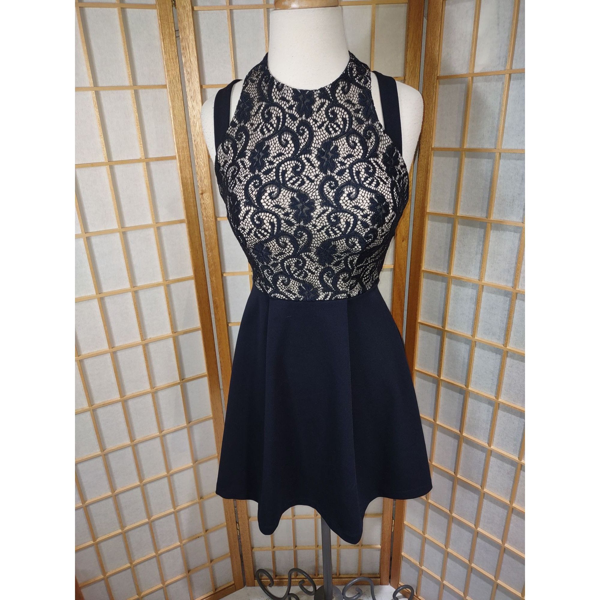 Other TeezeMe Sz 1/2 Lace Halter Dress Size XS / US 0-2 / IT 36-38 - 11 Thumbnail
