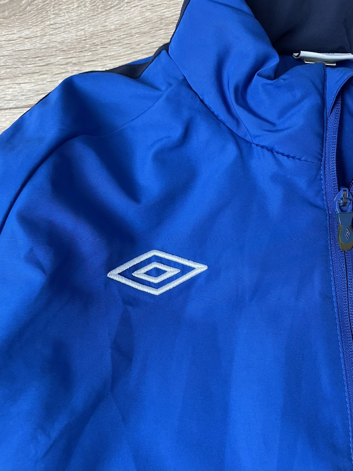Umbro Glasgow Rangers Home football Umbro Puffer jacket L Men Size US L / EU 52-54 / 3 - 6 Thumbnail