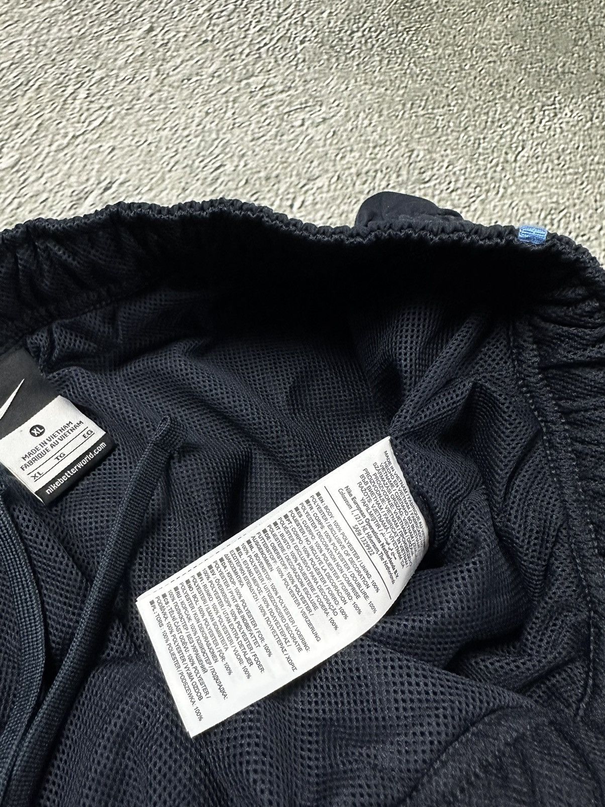 Nike × Vintage Nike track pants vintage navy nylon Y2K parachute baby blue Size US 34 / EU 50 - 4 Thumbnail