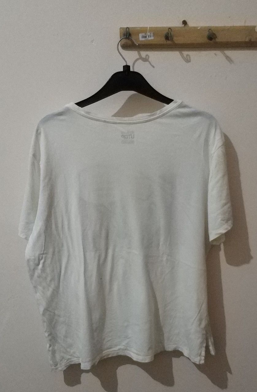 Nintendo × Uniqlo × Vintage Vintage Uniqlo x Nintendo Gaming T-Shirt XLarge Excellent Size US XL / EU 56 / 4 - 5 Thumbnail