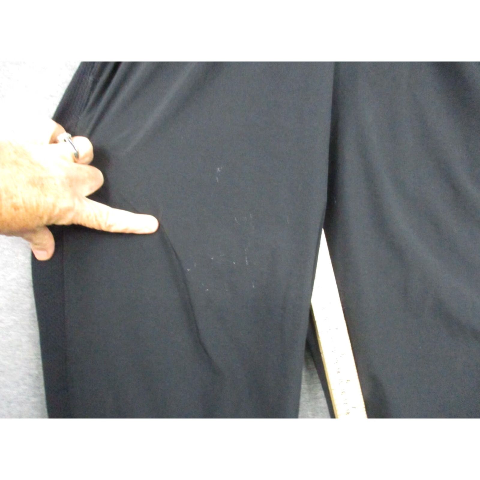 Nike Nike Track Pants Large Men Athletic Joggers Zip Ankle Black Size US 33 - 6 Thumbnail