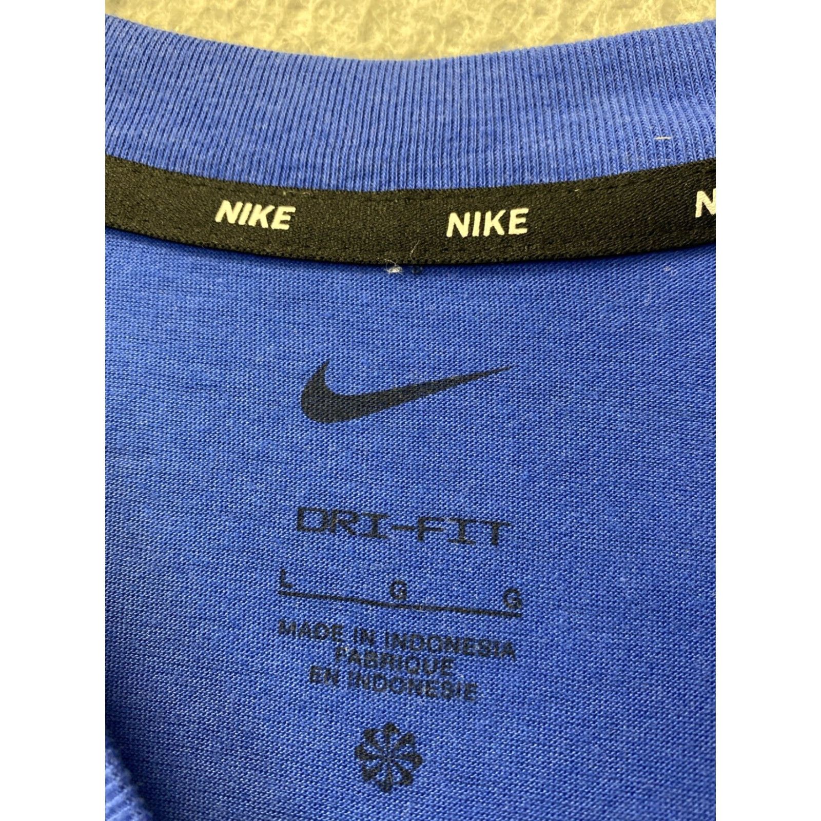 Nike Nike Shirt Mens L White Blue Baseball 3/4 Sleeve Essentials Dri-Fit 94-70 Size US L / EU 52-54 / 3 - 3 Thumbnail
