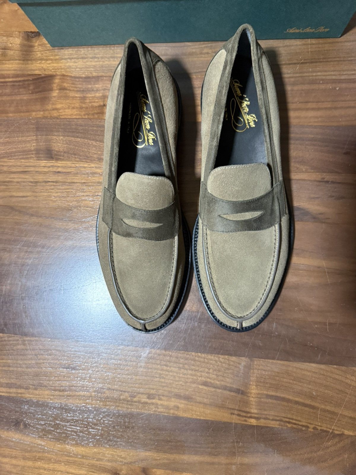 Aime Leon Dore Aime Leon Dore Suede Queens Crest Loafer in “OLIVA” Size 11 Size US 11 / EU 44 - 5 Thumbnail