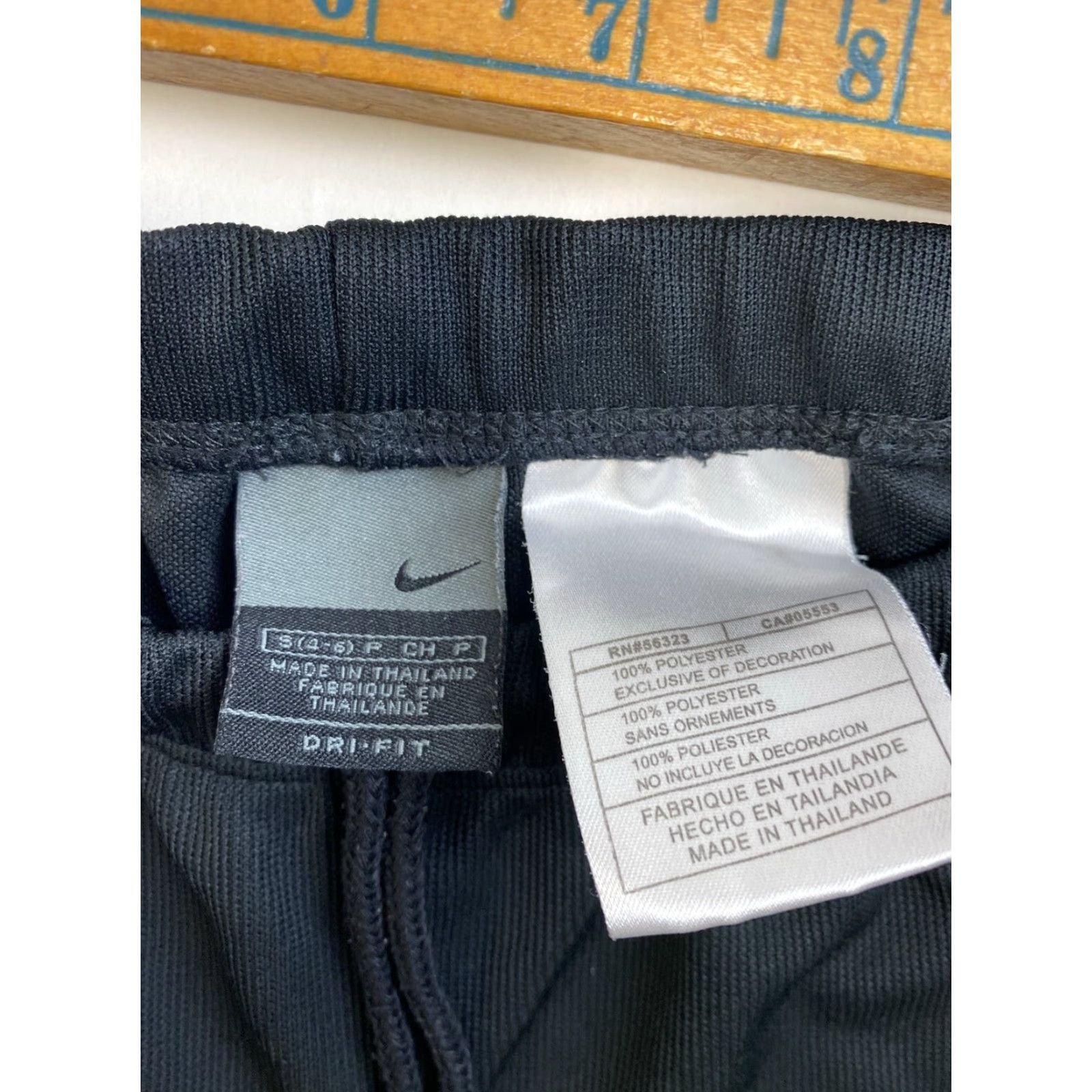 Nike VINTAGE Nike Pants Women S Black Athletic Track Pants Womens Small Black Activewear Size 28" / US 6 / IT 42 - 6 Thumbnail