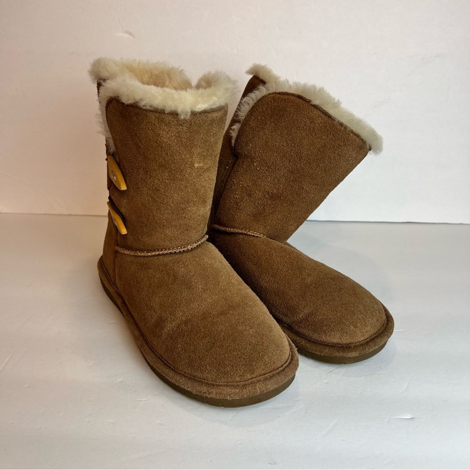 Other Bearpaw ASuede Fur Lined Pull On Toggle Boot Women’s 7 Size US 7 / IT 37 - 8 Thumbnail