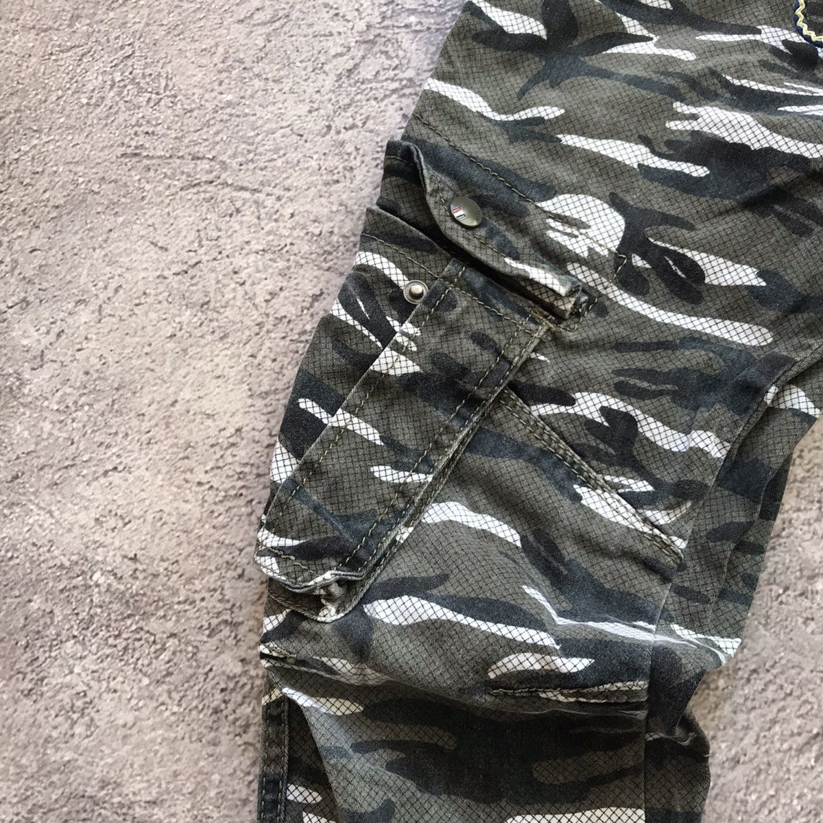 Vintage Vintage 90s Baggy Camo Cargo Pants Parachute Grunge Faded 28 Size US 28 / EU 44 - 3 Thumbnail