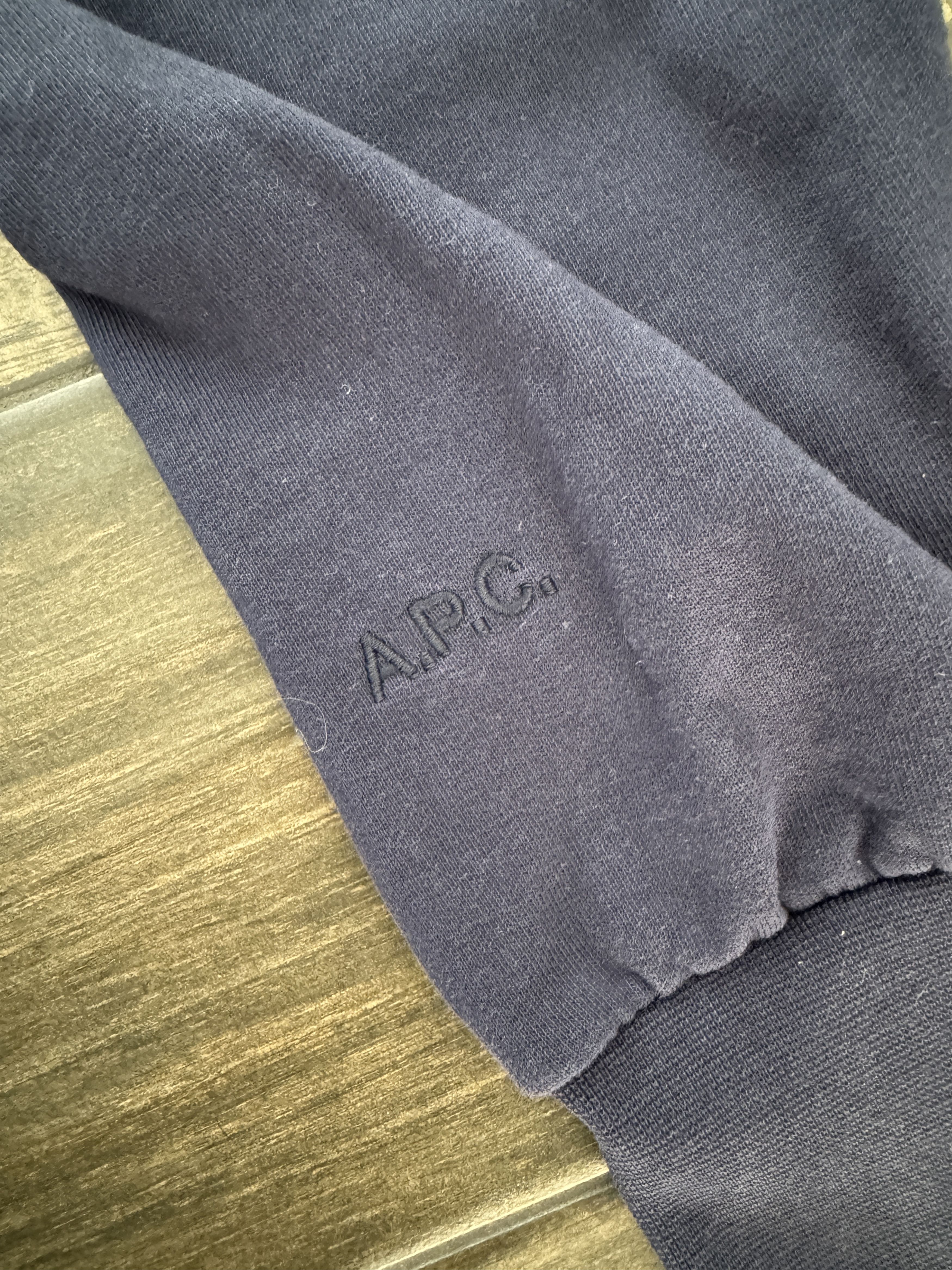 A.P.C. × JJJJound APC x JJJJound Justin Embossed Logo Crewneck Size US XL / EU 56 / 4 - 6 Thumbnail