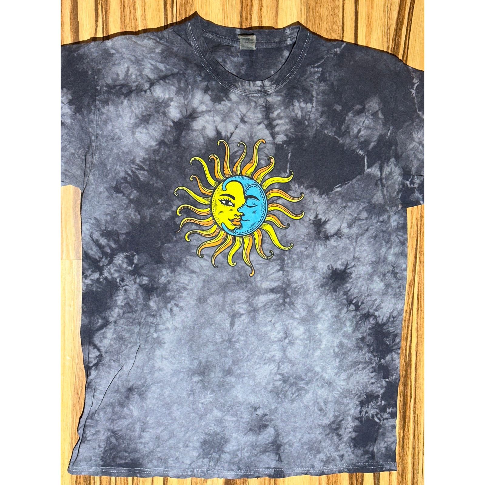 Gildan Sun And Moon Gray Tie Dye Tshirt Size Large Size US L / EU 52-54 / 3 - 4 Thumbnail
