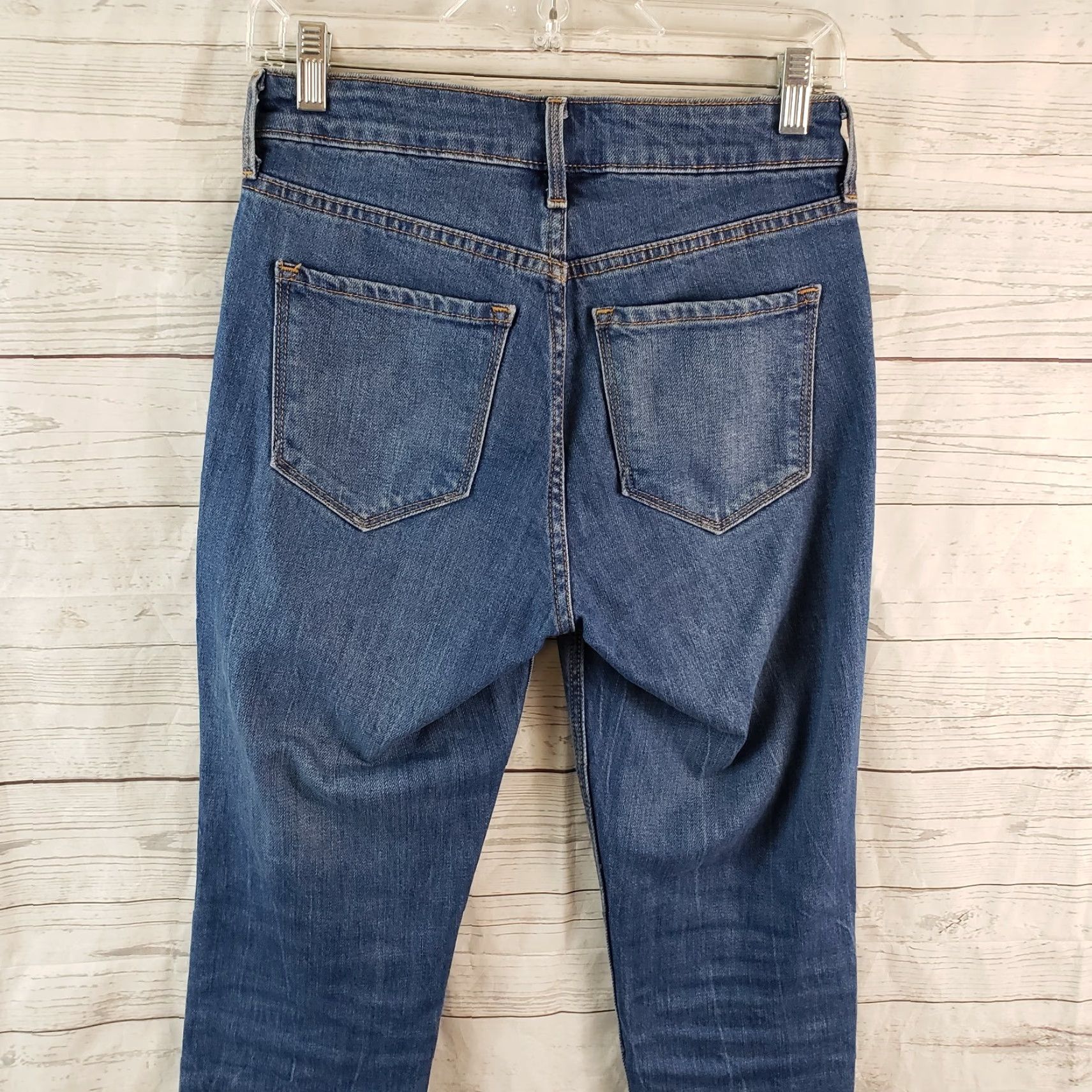 Old Navy Old Navy Womens Power Straight Jeans Sz 2 Blue Medium Wash Raw Hem Jeans Womens 2 Blue Medium Wash Straight Body Rise 9.5 Inseam 27.5 In Waist 14" Size 26" / US 2 / IT 38 - 4 Thumbnail