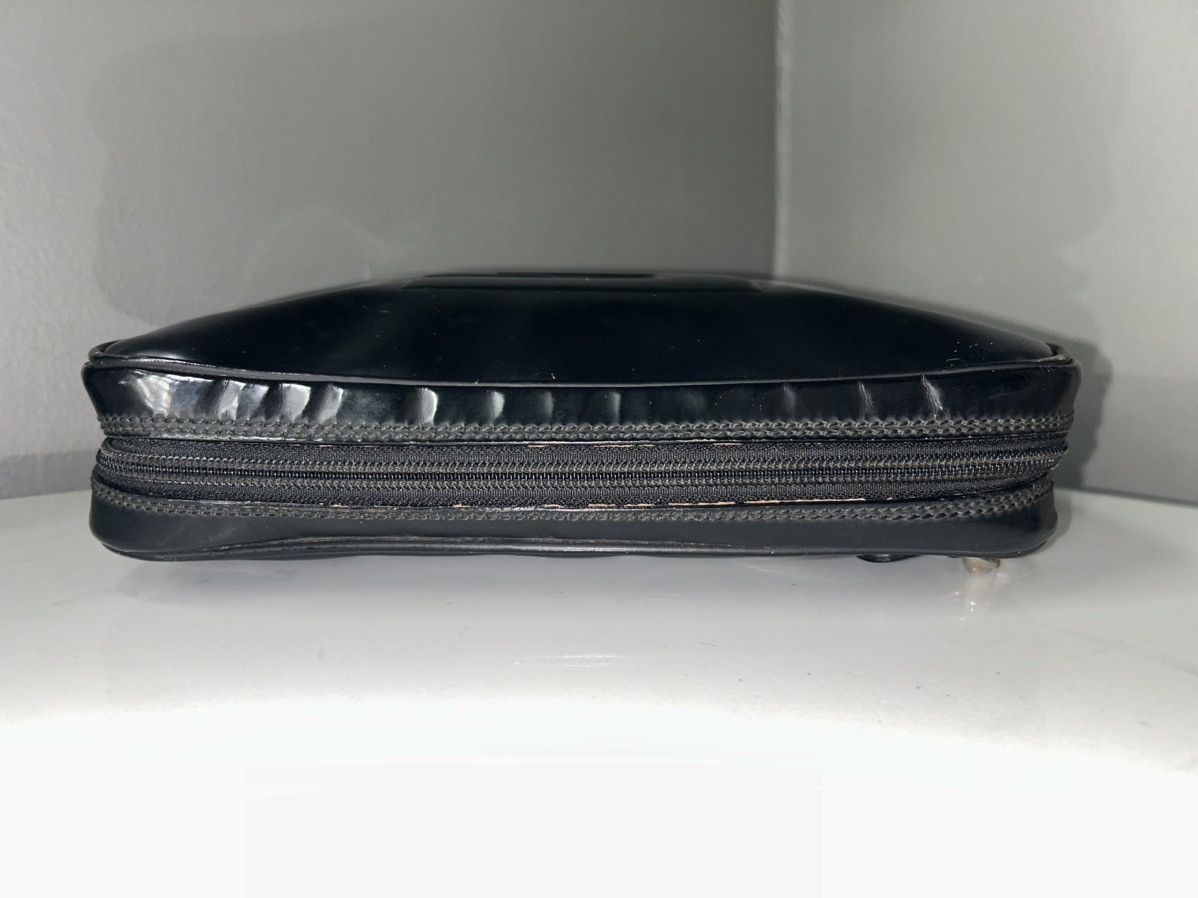 Gucci Vintage Gucci Tom Ford Patent Leather Wristlet Bag (project) Size ONE SIZE - 11 Thumbnail