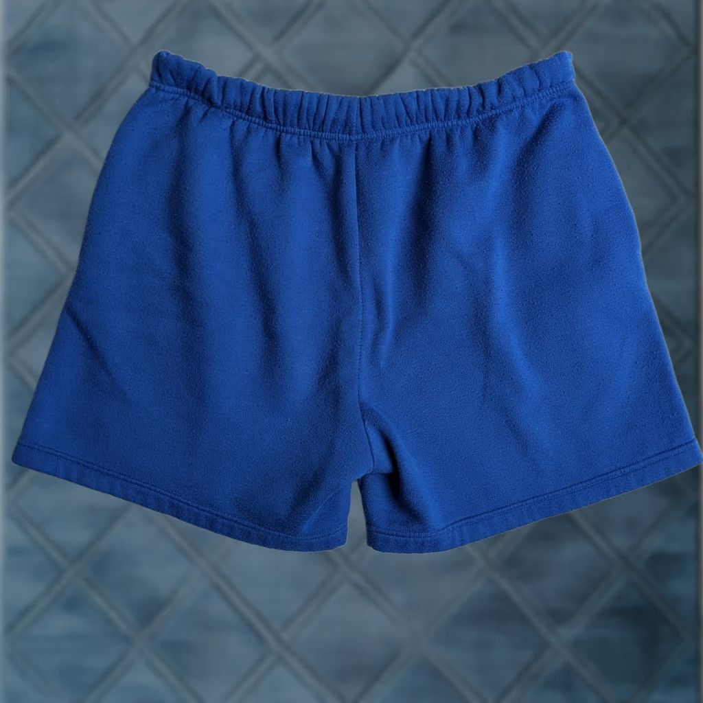 Wilson VINTAGE Wilson Sweat Shorts Men Blue M Medium Casual Activewear Shorts Size US 31 - 1 Thumbnail