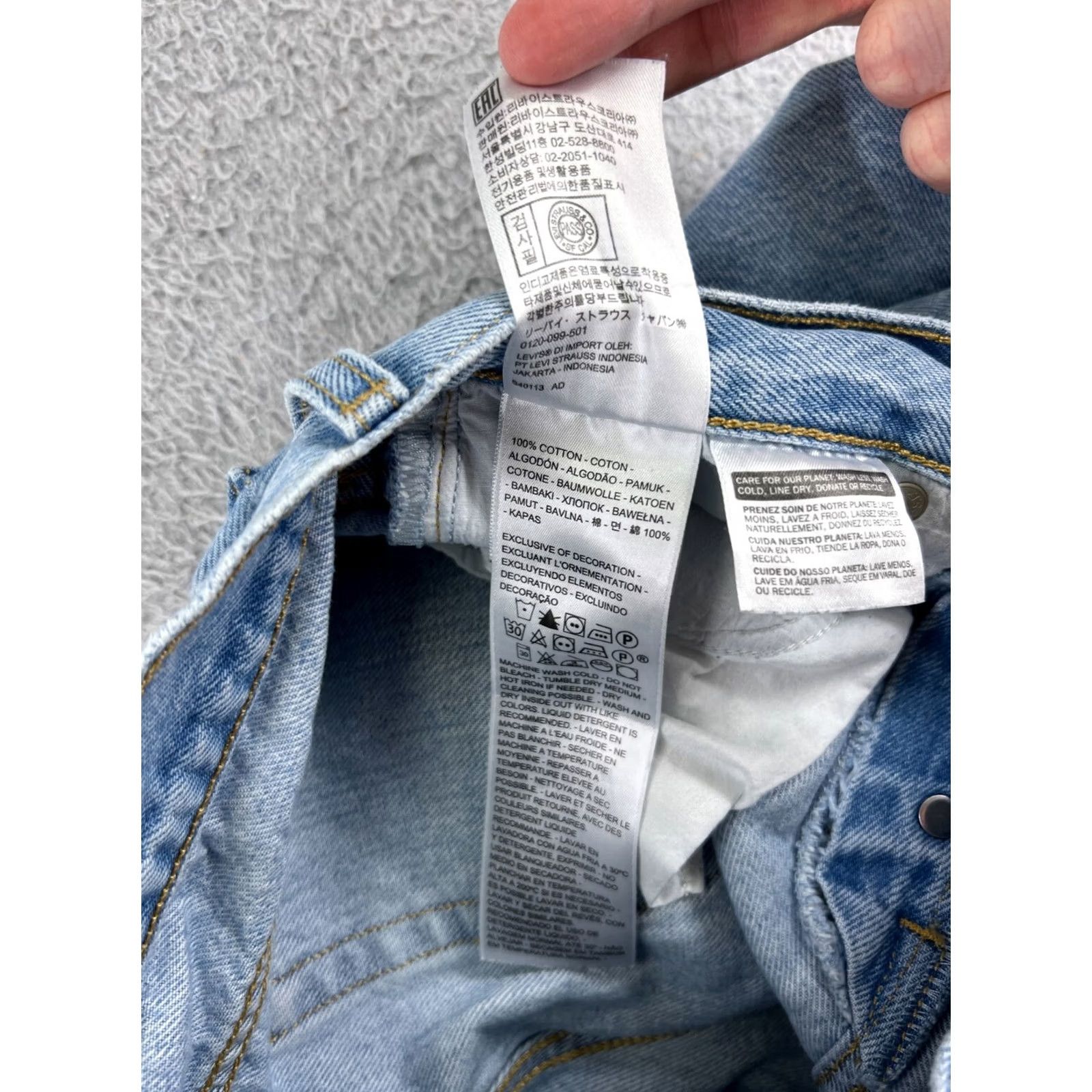 Levi's Levi's Wedgie Jeans Premium Denim Blue Distressed Mid Rise 5-Pocket 26in Inseam Womens Jeans Size 25 Regular Stretch Vintage No Size 42" / US 20 - 6 Thumbnail